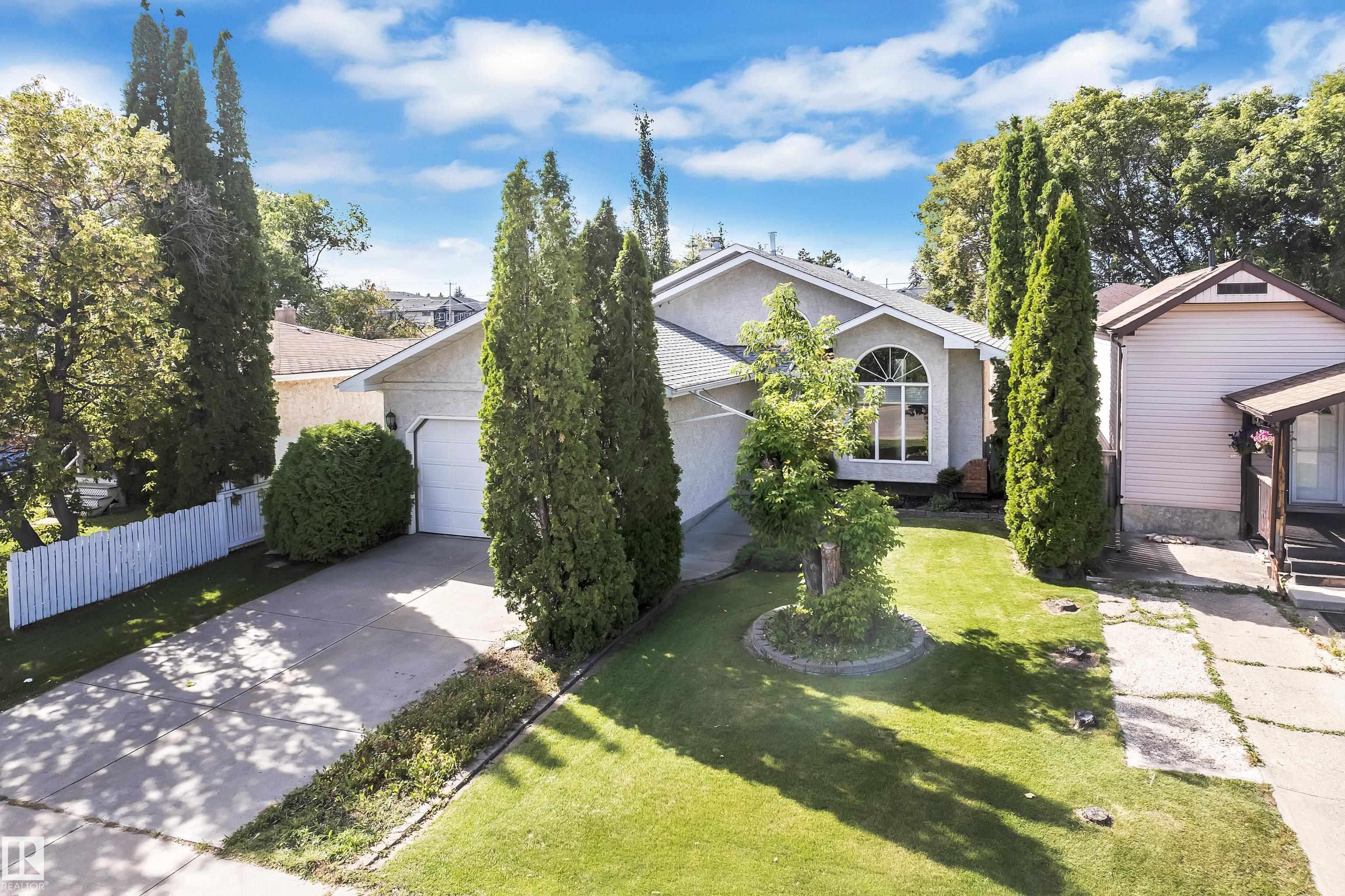 Photo 4 at 9722 157 Street NW, Glenwood, Edmonton