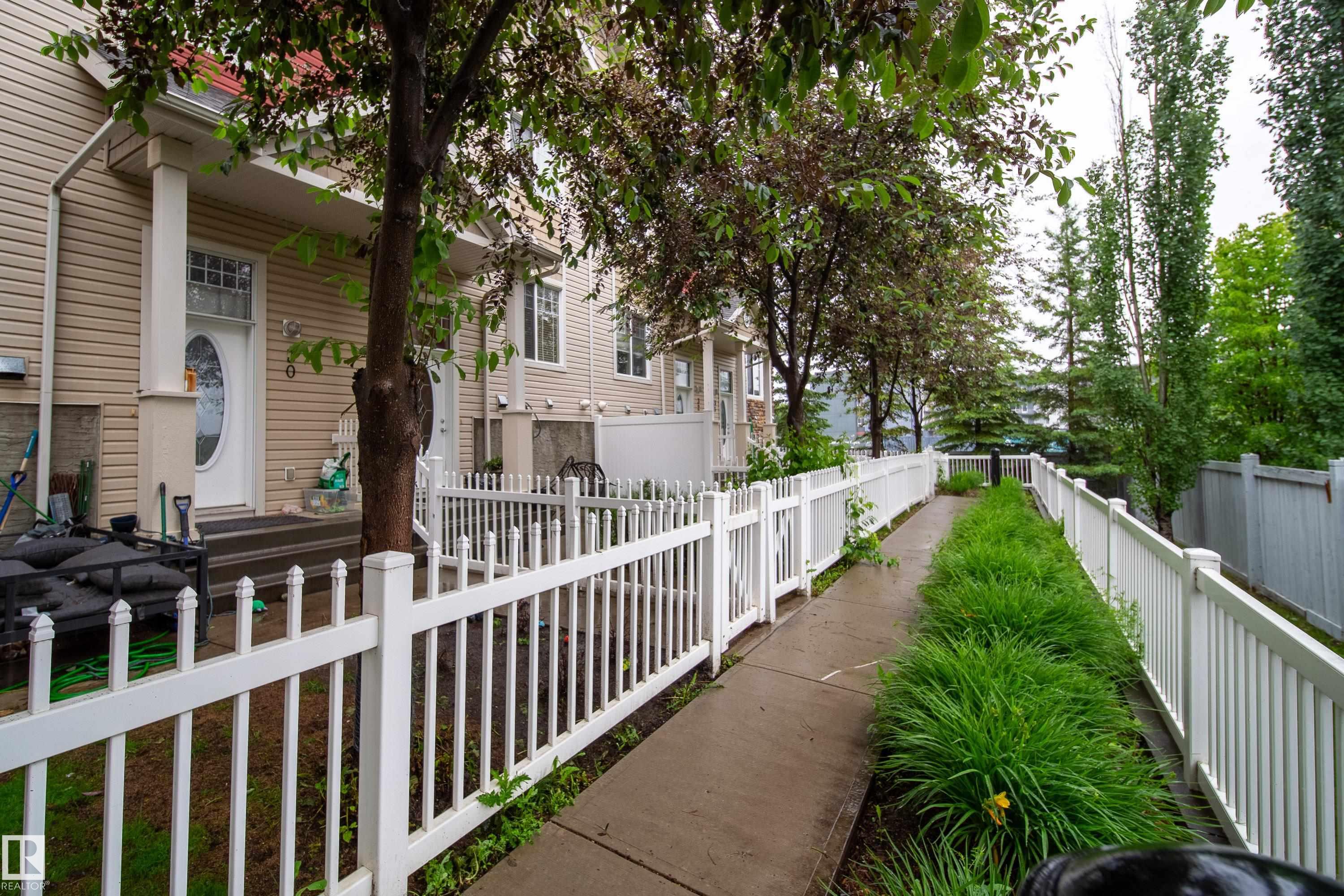 Photo 4 at 31 - 460 Hemingway Road NW, The Hamptons, Edmonton