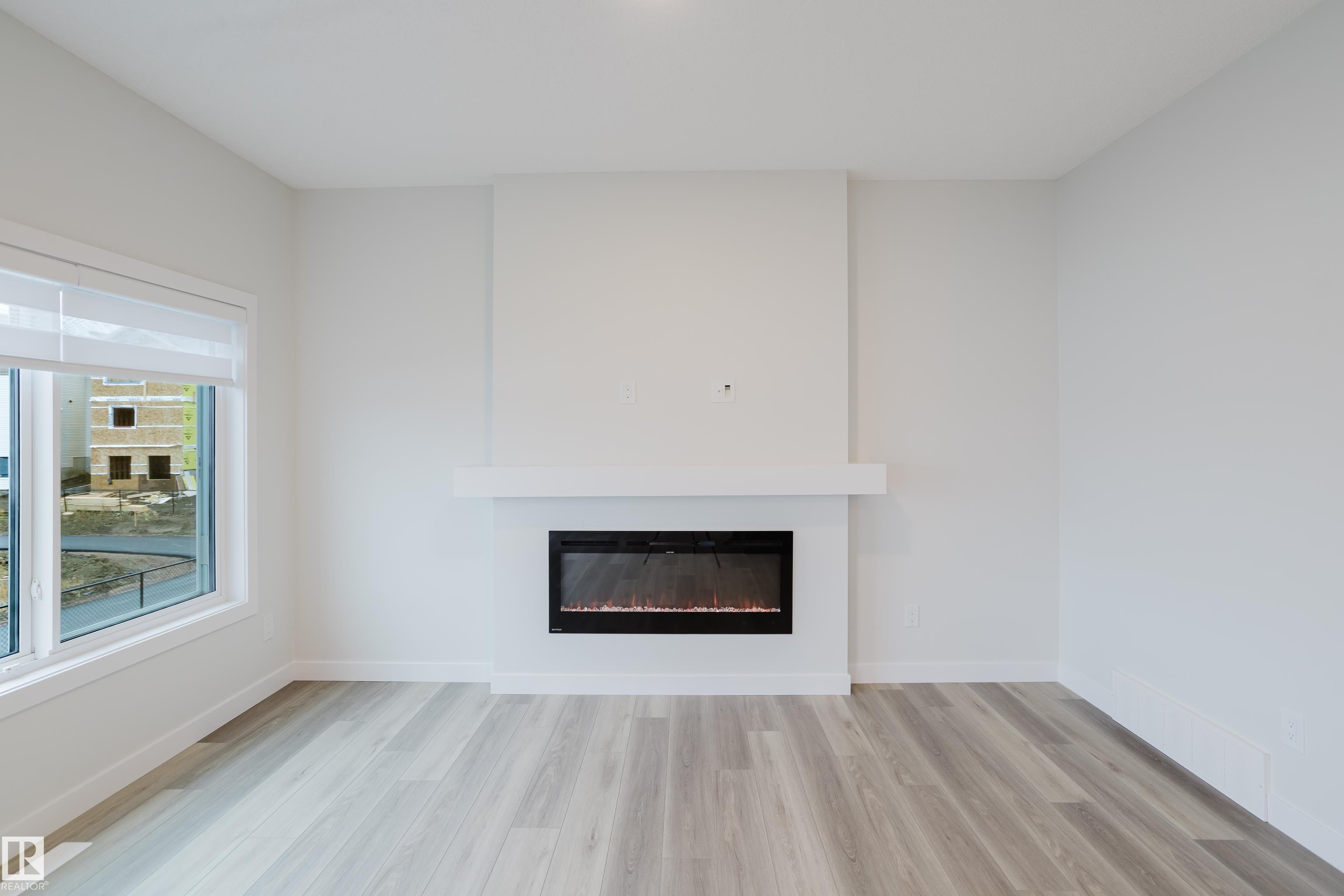 Photo 15 at 18647 19 Avenue NW, River's Edge, Edmonton