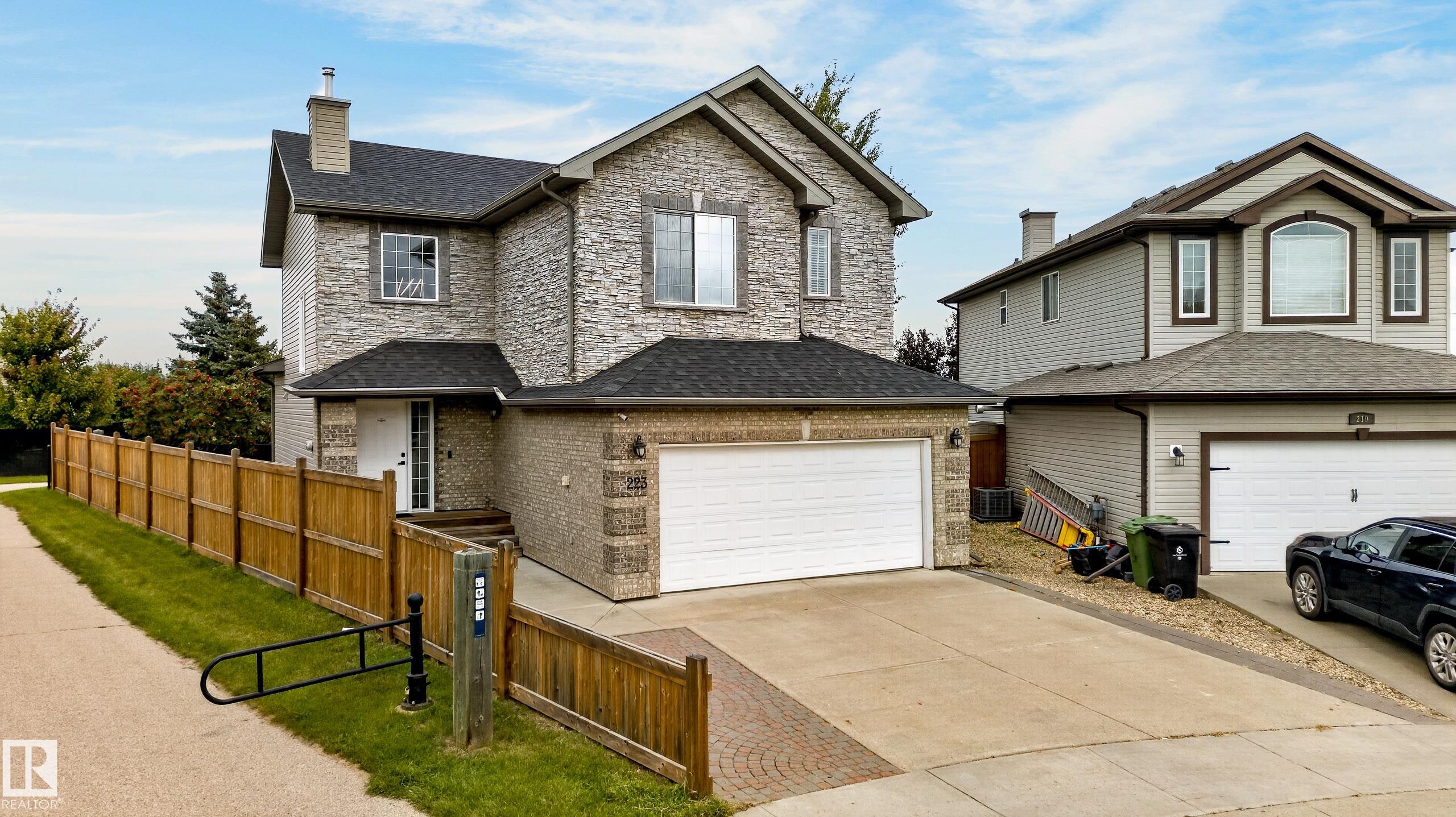 Listing photo thumbnail