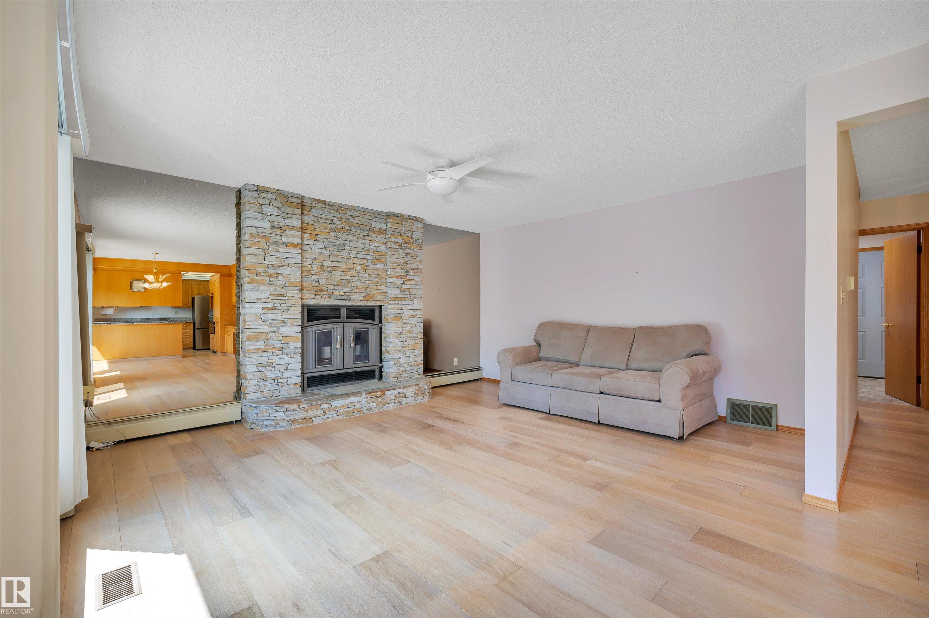 Photo 19 at 10155 74 Street NW, Terrace Heights, Edmonton