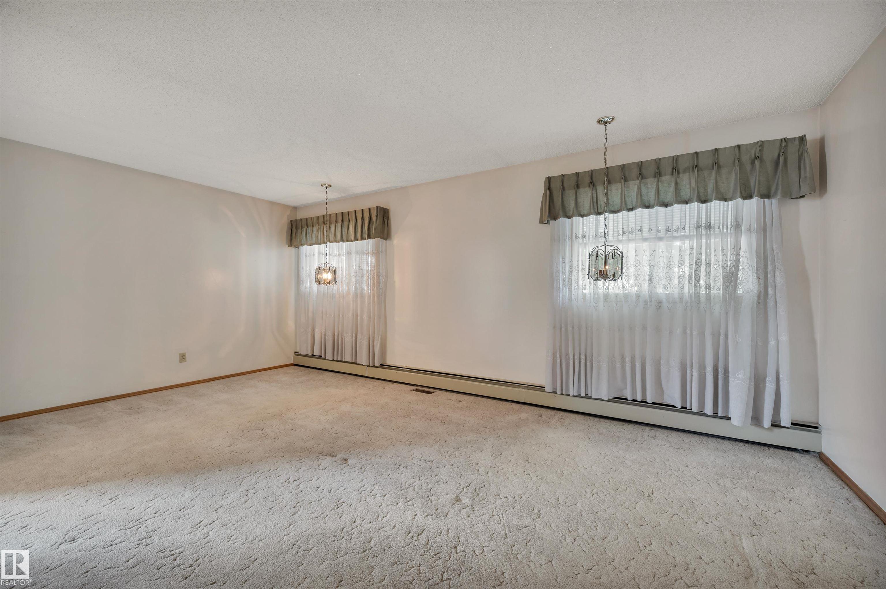 Photo 28 at 10155 74 Street NW, Terrace Heights, Edmonton