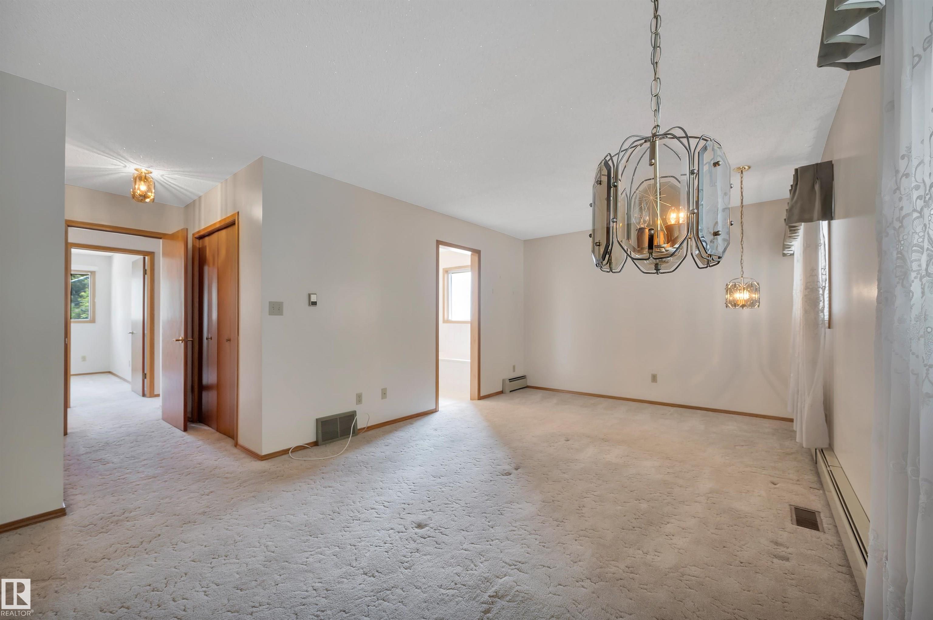Photo 31 at 10155 74 Street NW, Terrace Heights, Edmonton