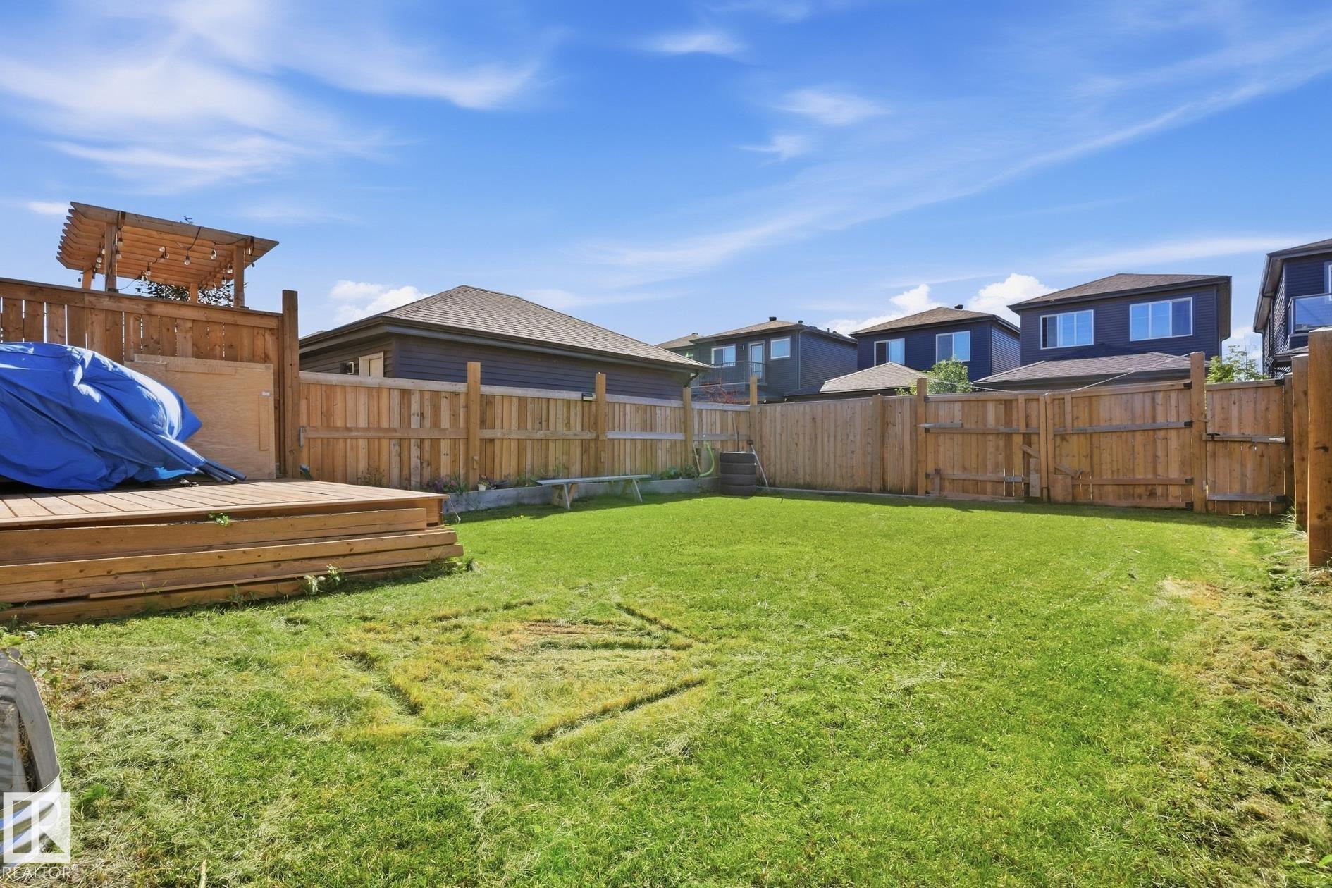 Listing photo thumbnail