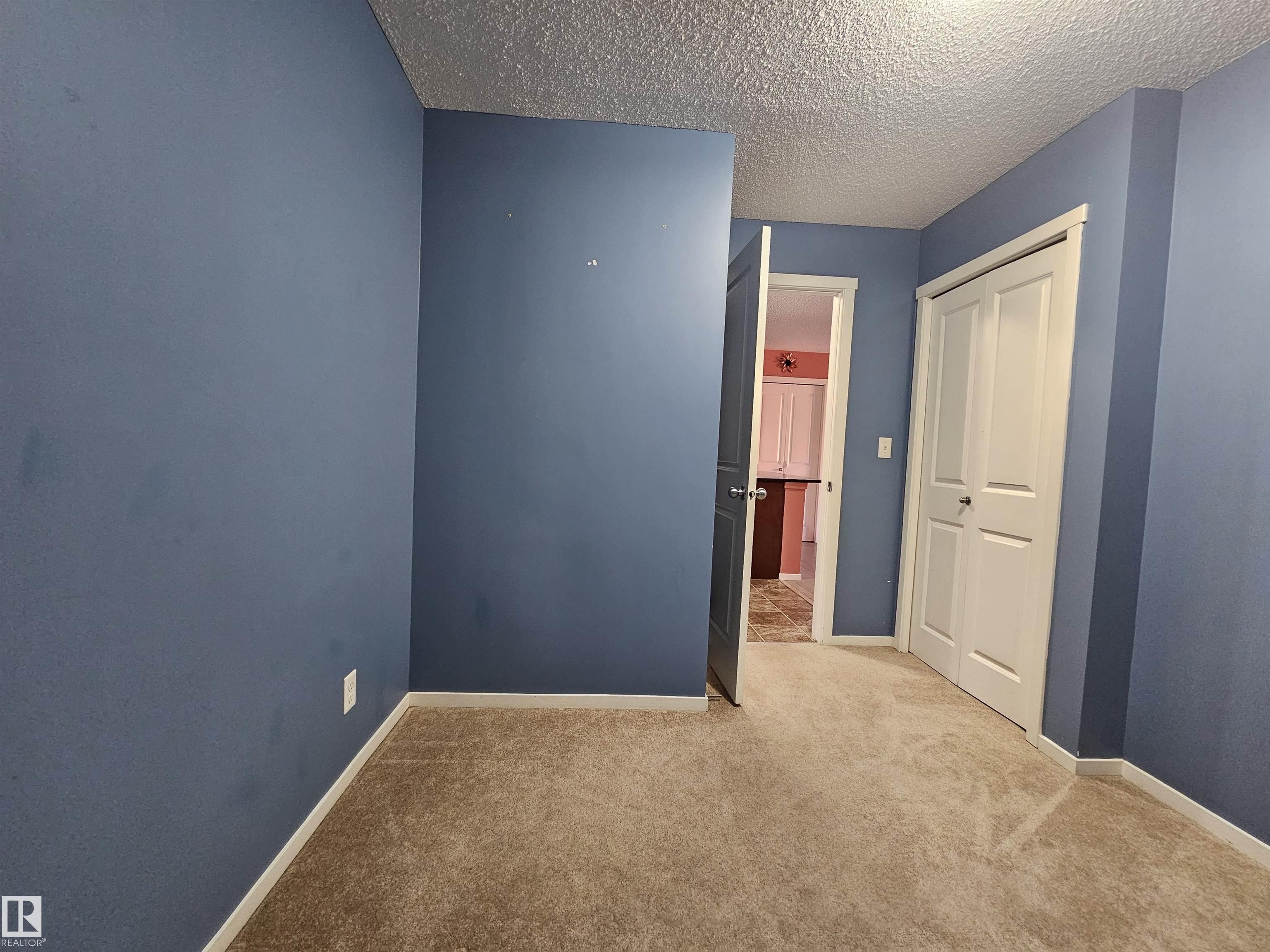 Photo 4 at 421 - 5816 Mullen Place NW, MacTaggart, Edmonton
