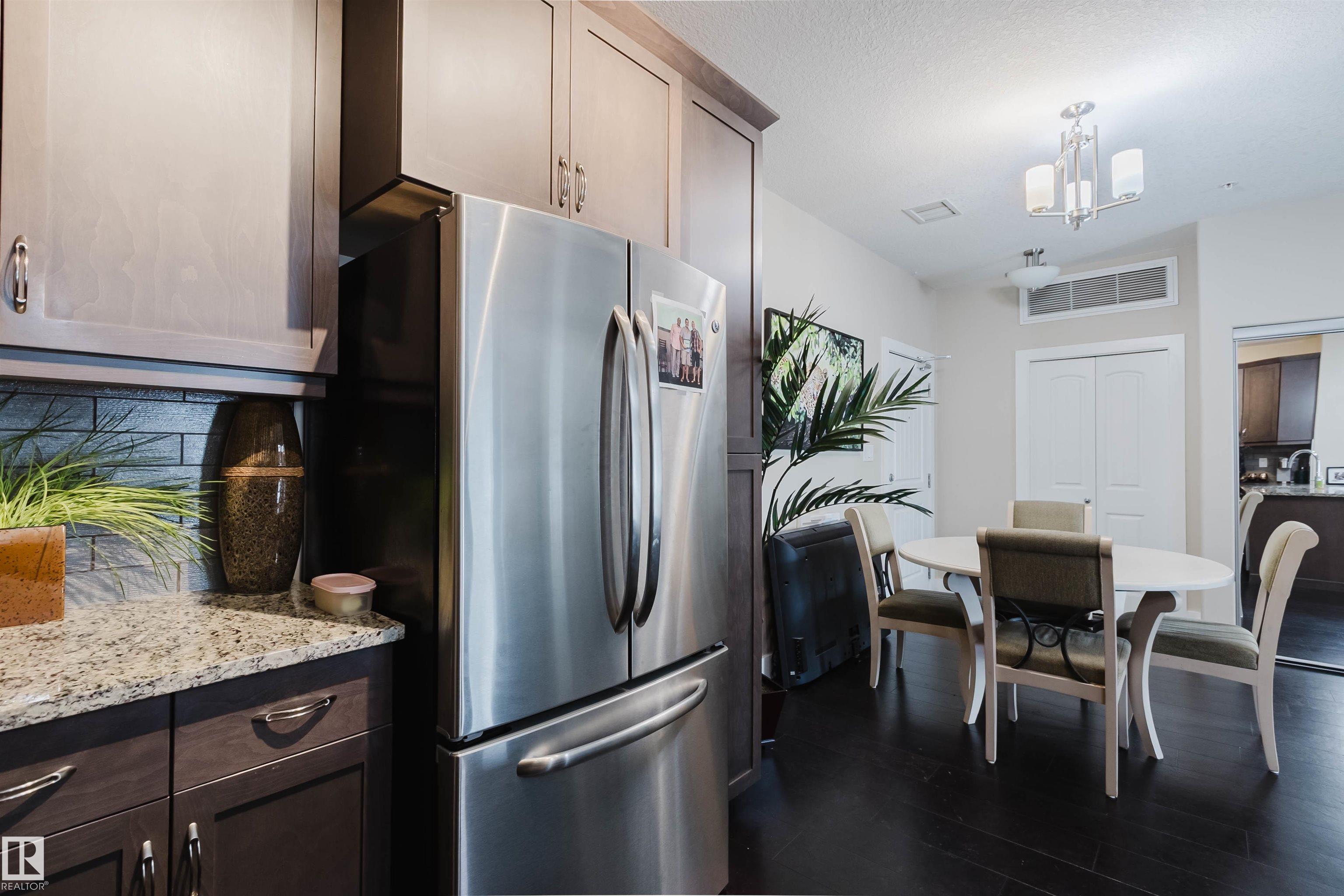 Photo 5 at 142 - 6079 Maynard Way NW, MacTaggart, Edmonton