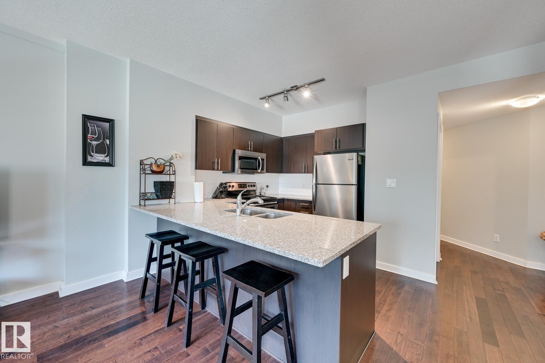 Photo 4 at 802 - 10152 104 Street NW, Downtown, Edmonton