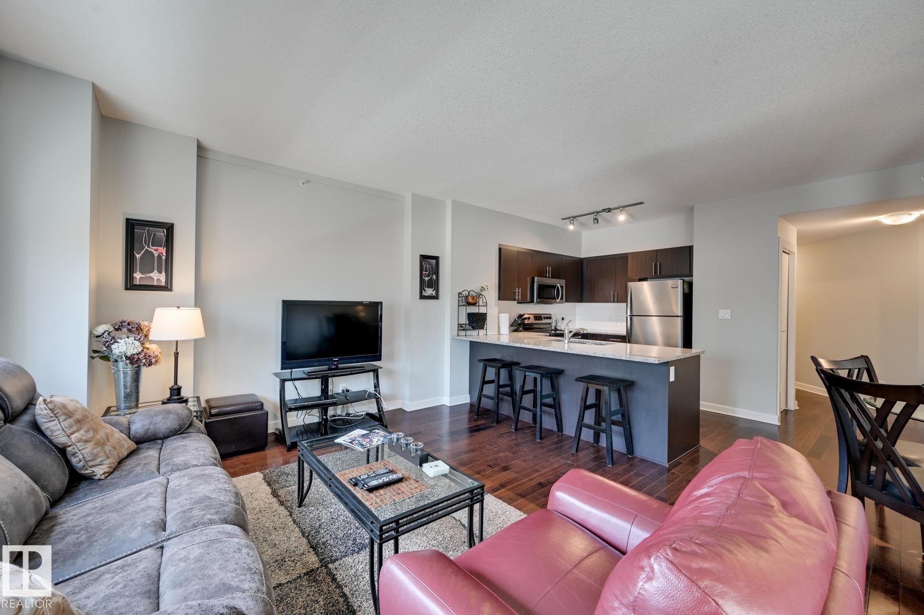Photo 10 at 802 - 10152 104 Street NW, Downtown, Edmonton