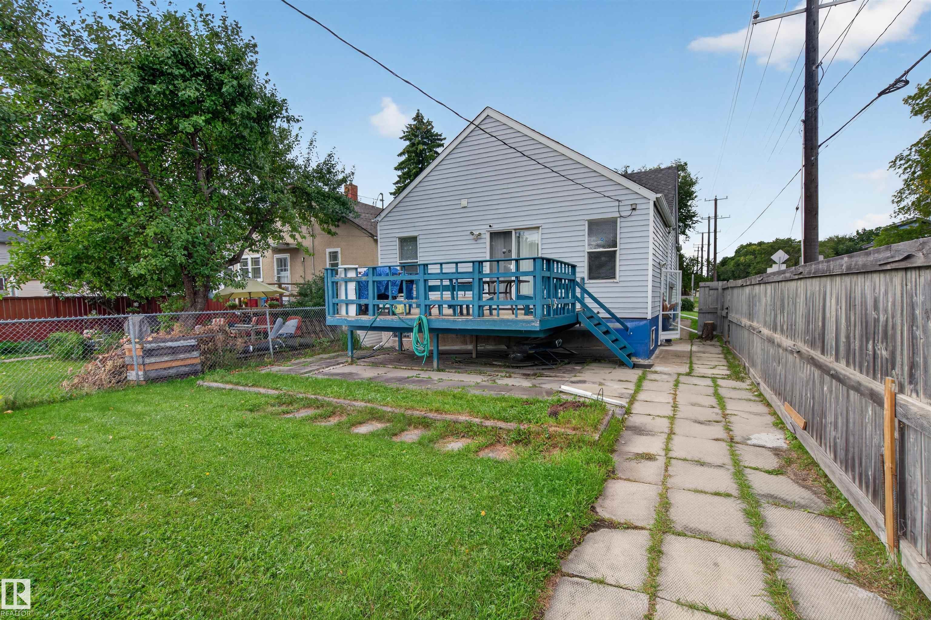 Photo 30 at 11549 82 Street NW, Parkdale, Edmonton