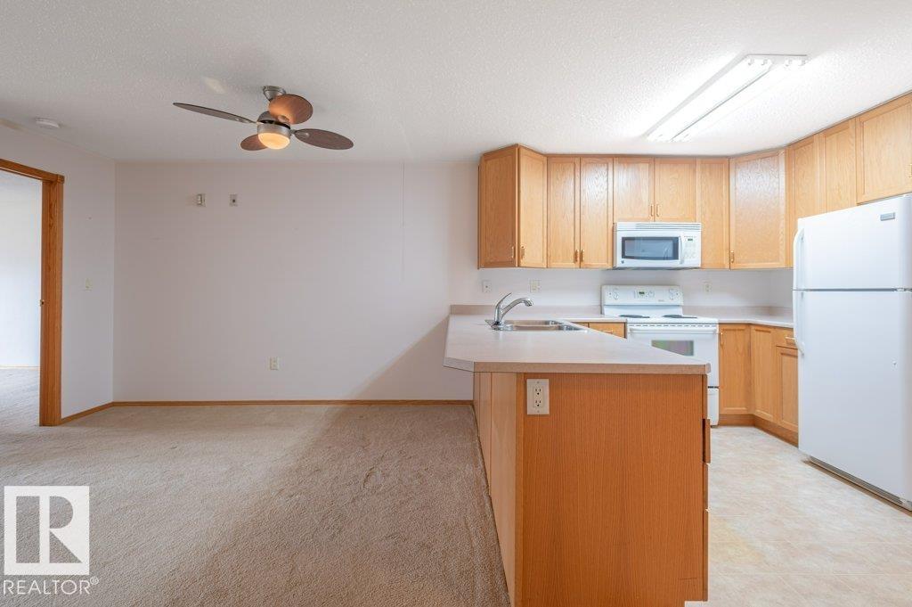 Photo 17 at 203 - 8912 156 Street NW, Meadowlark Park, Edmonton