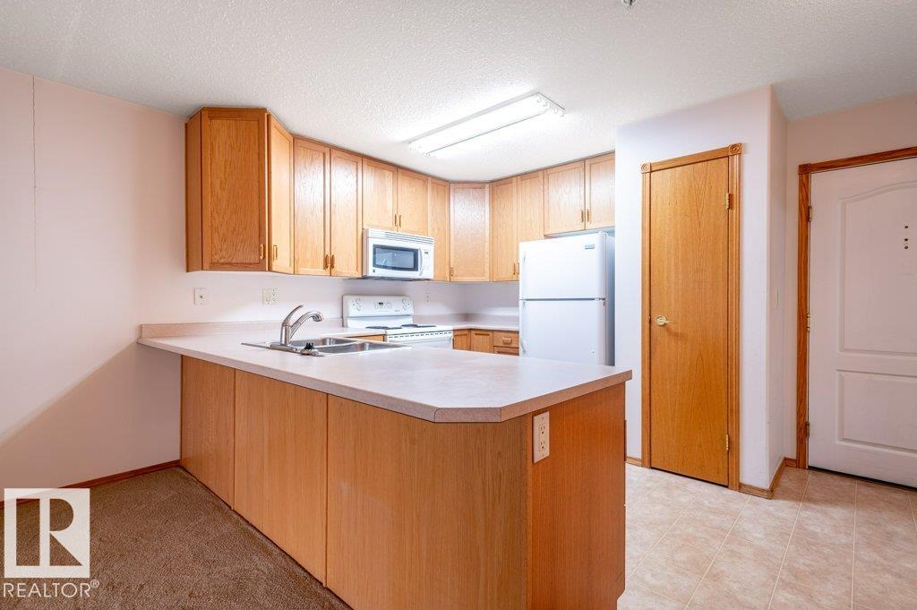 Photo 19 at 203 - 8912 156 Street NW, Meadowlark Park, Edmonton
