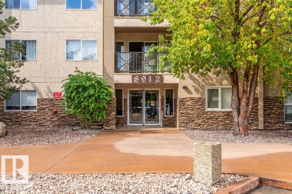 Photo 3 at 203 - 8912 156 Street NW, Meadowlark Park, Edmonton