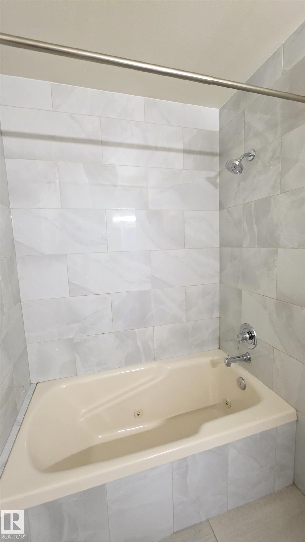 Photo 16 at 9426 150 Street NW, Sherwood, Edmonton