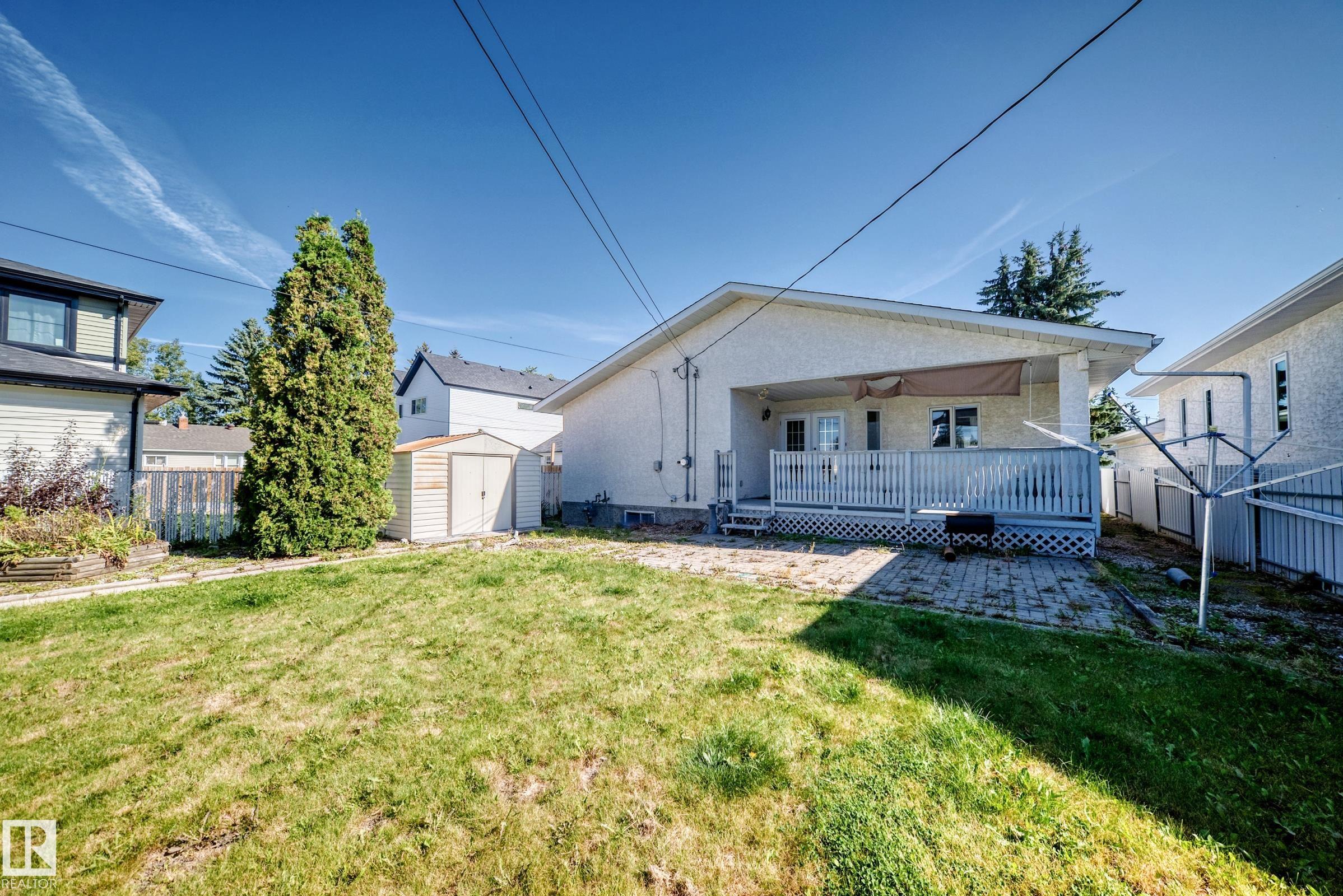 Listing photo thumbnail