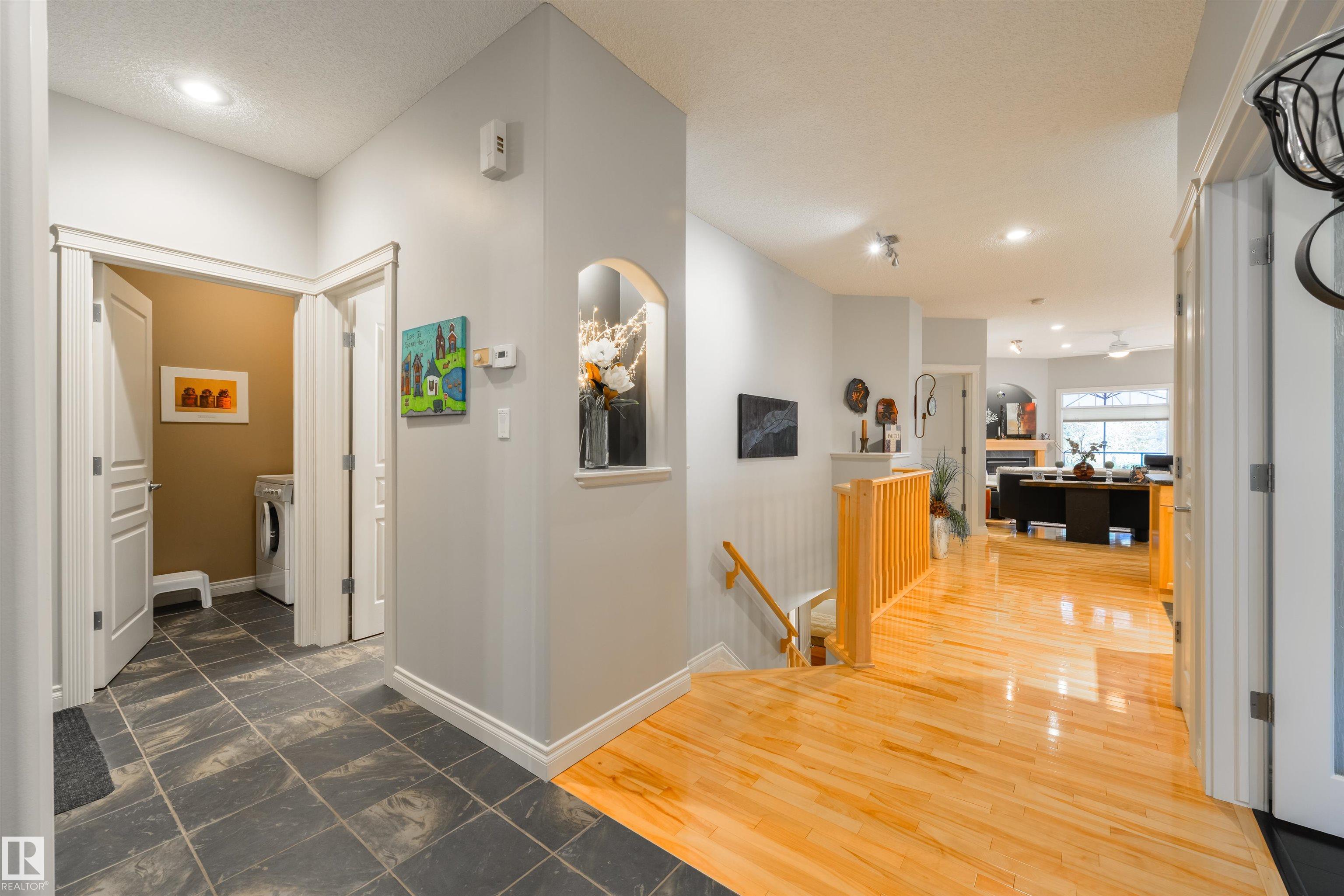 Photo 18 at 16 Longview Close, Linkside, Spruce Grove
