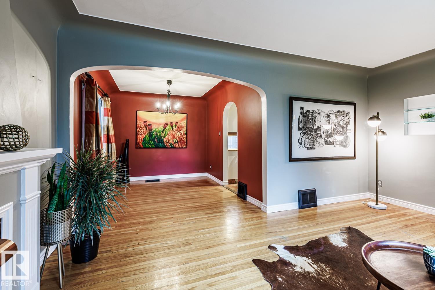 Photo 11 at 11704 110a Avenue NW, Queen Mary Park, Edmonton