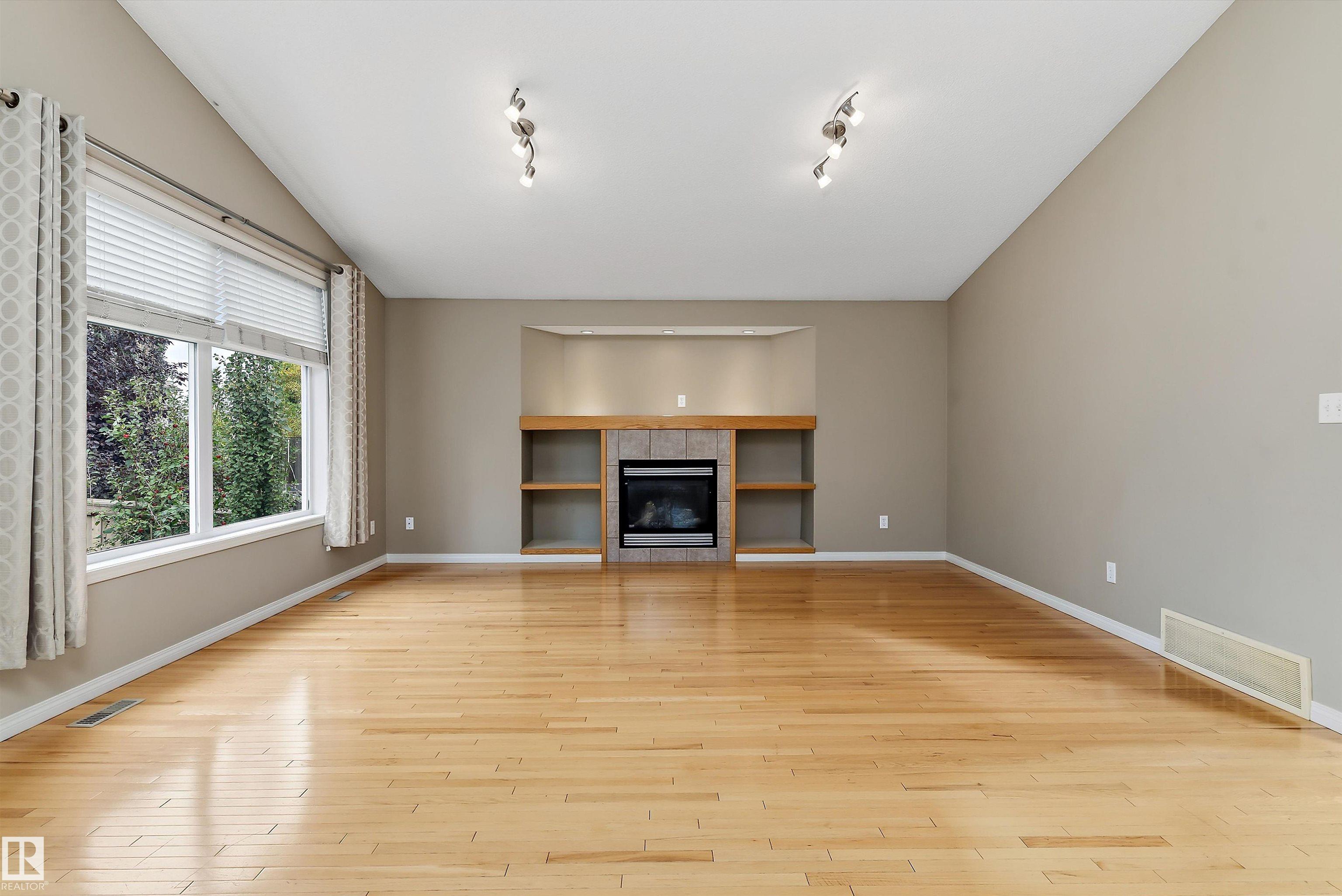 Photo 12 at 8218 Shaske Place NW, South Terwillegar, Edmonton