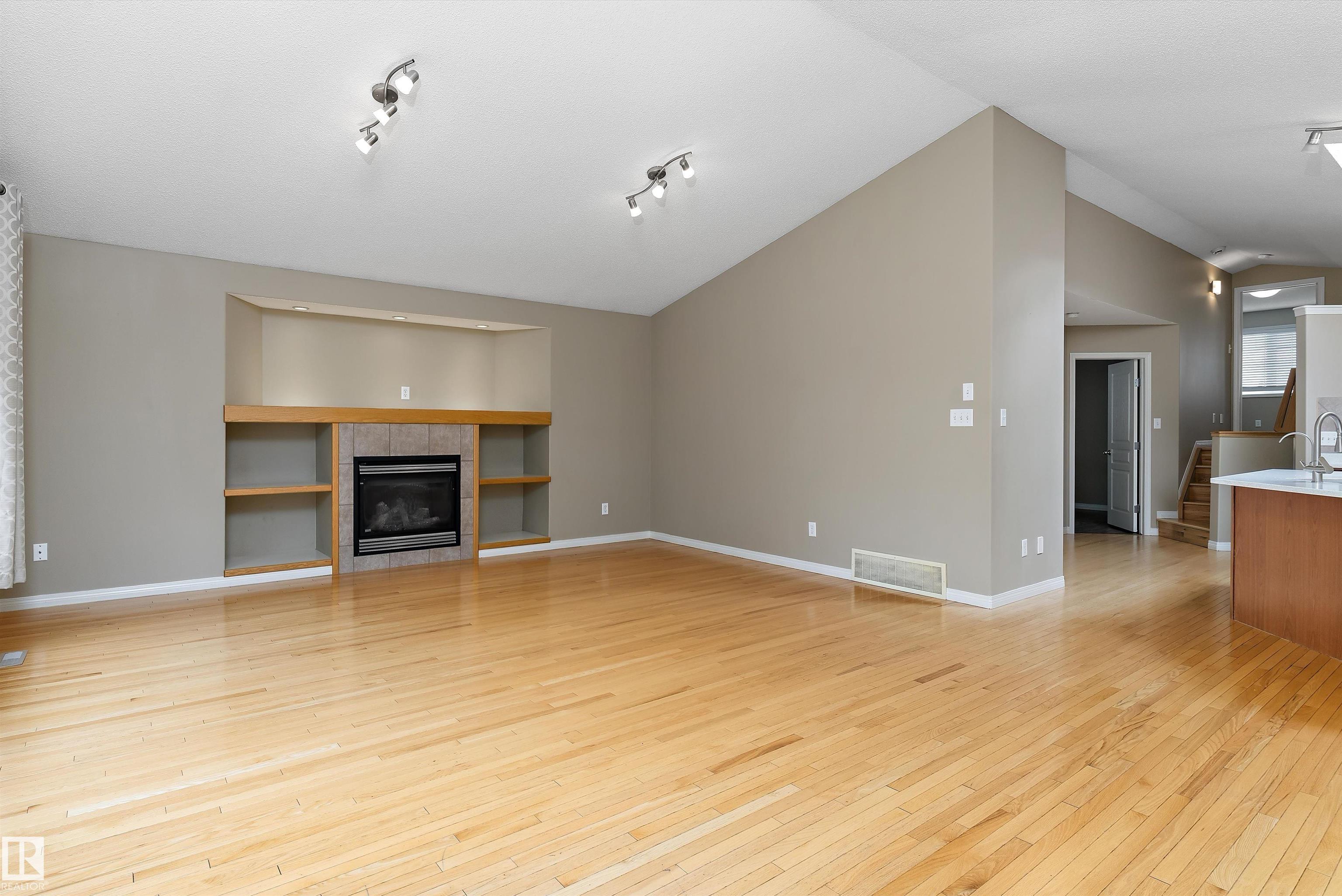 Photo 13 at 8218 Shaske Place NW, South Terwillegar, Edmonton