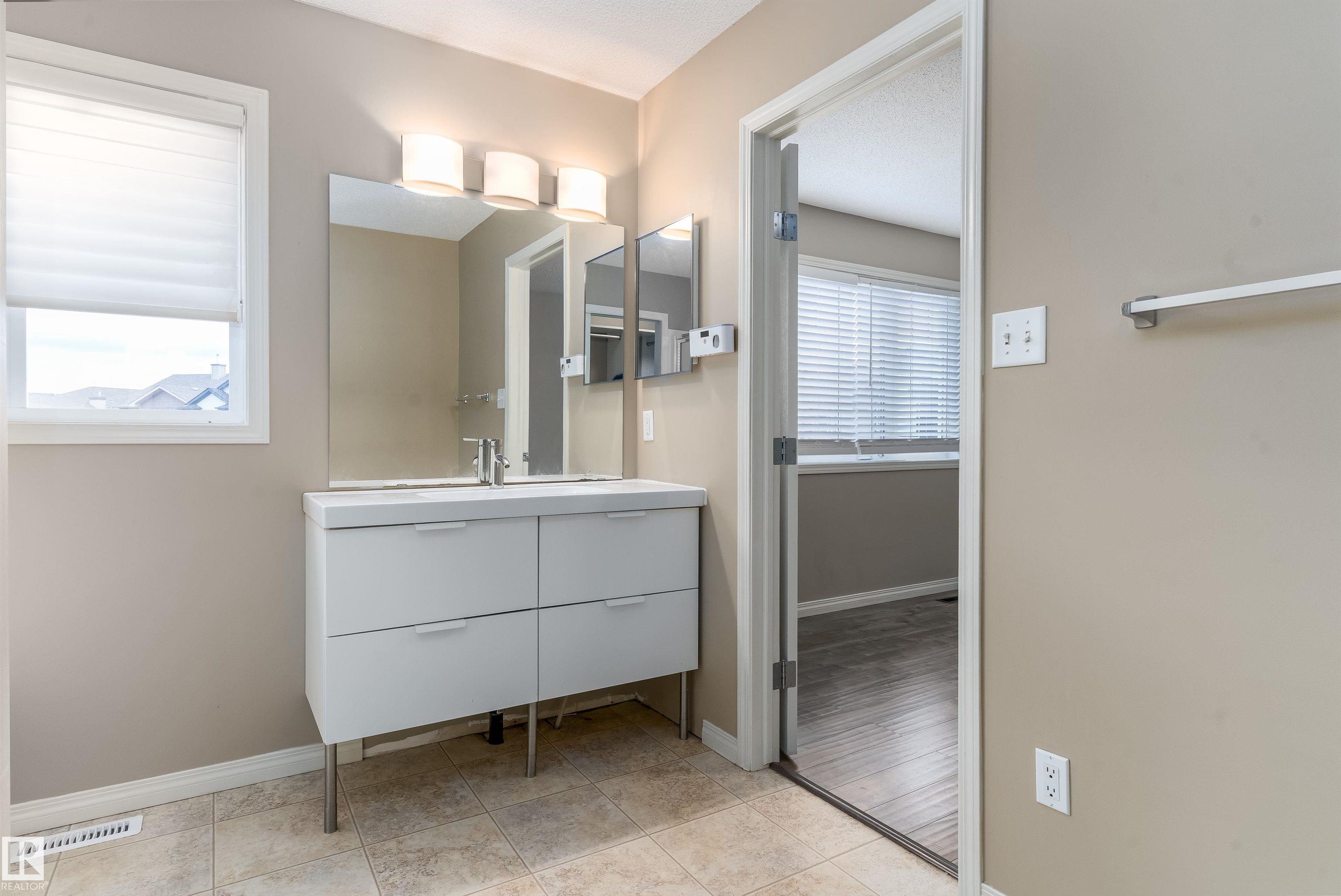 Photo 20 at 8218 Shaske Place NW, South Terwillegar, Edmonton