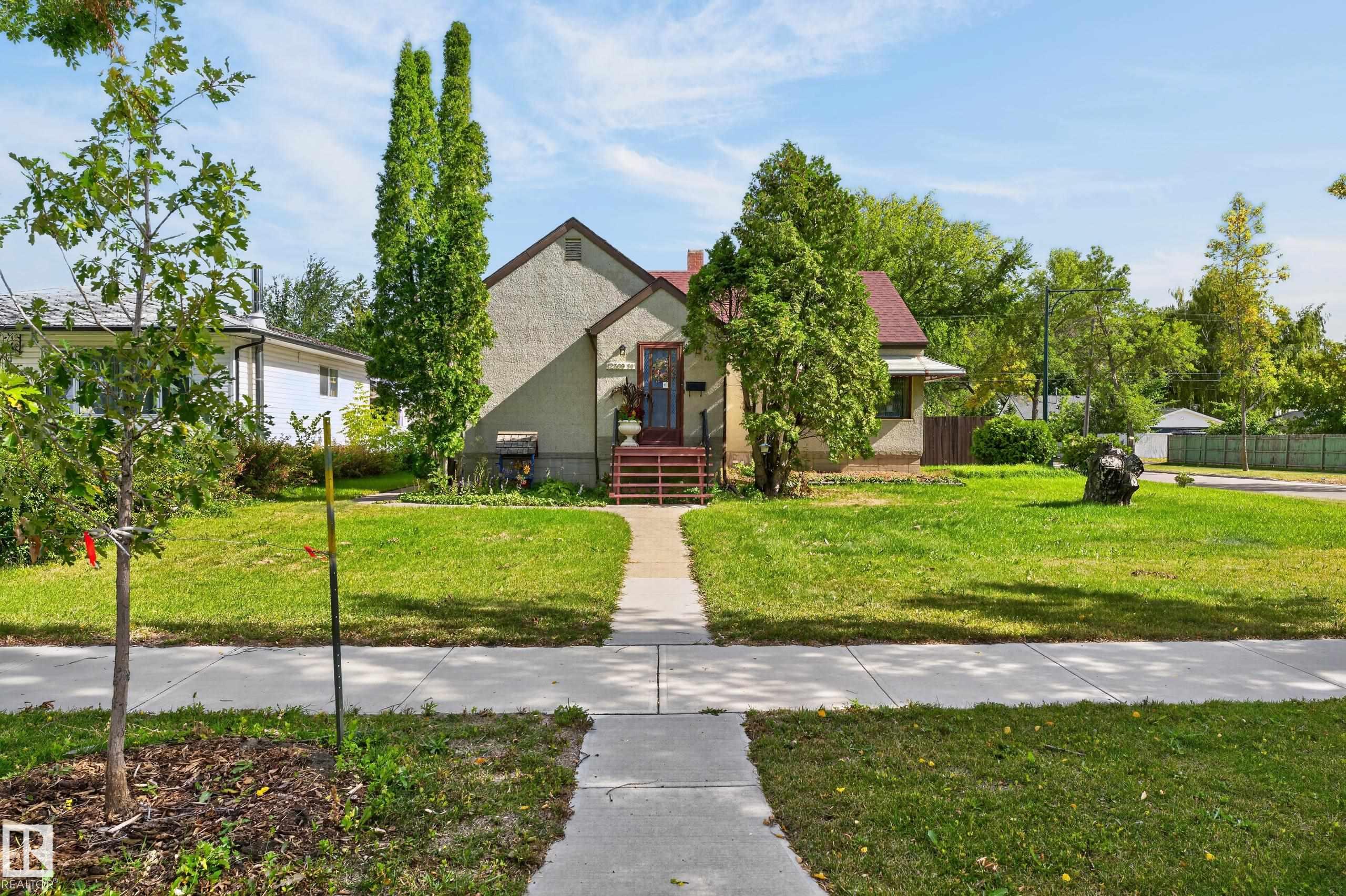 Photo 2 at 12309 80 Street NW, Elmwood Park, Edmonton
