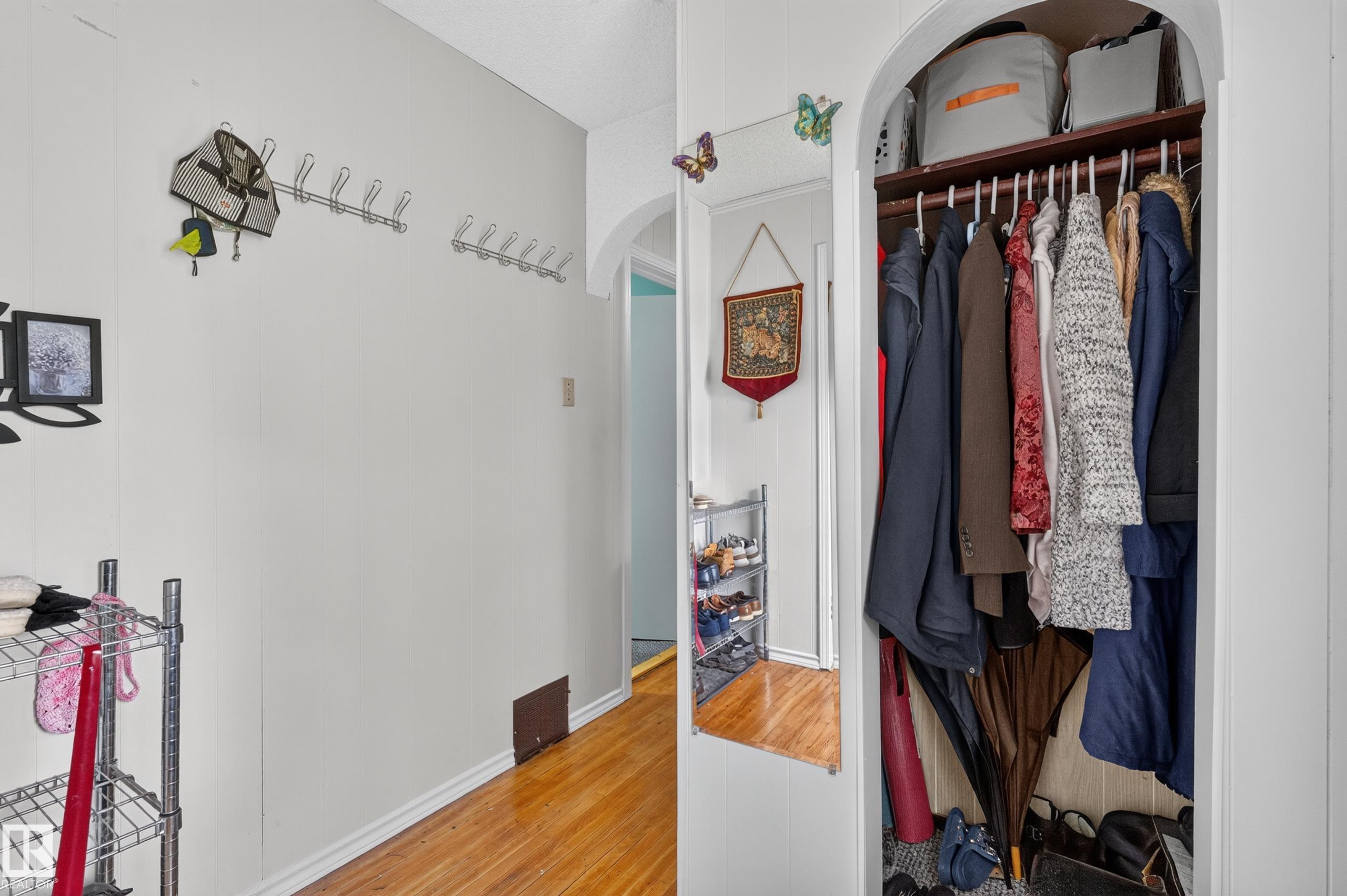 Photo 11 at 12309 80 Street NW, Elmwood Park, Edmonton