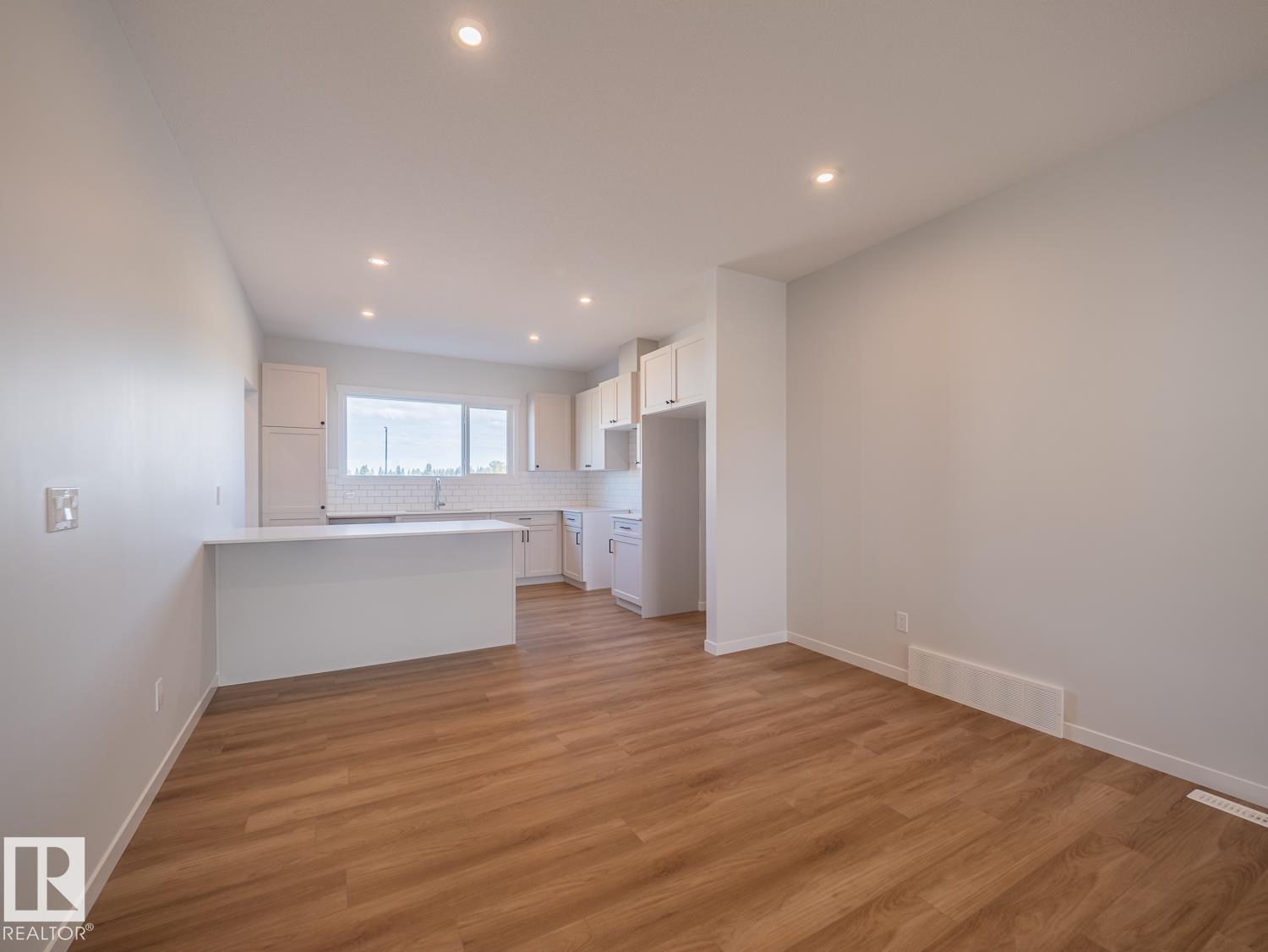 Photo 12 at 19612 30 Avenue NW, The Uplands, Edmonton