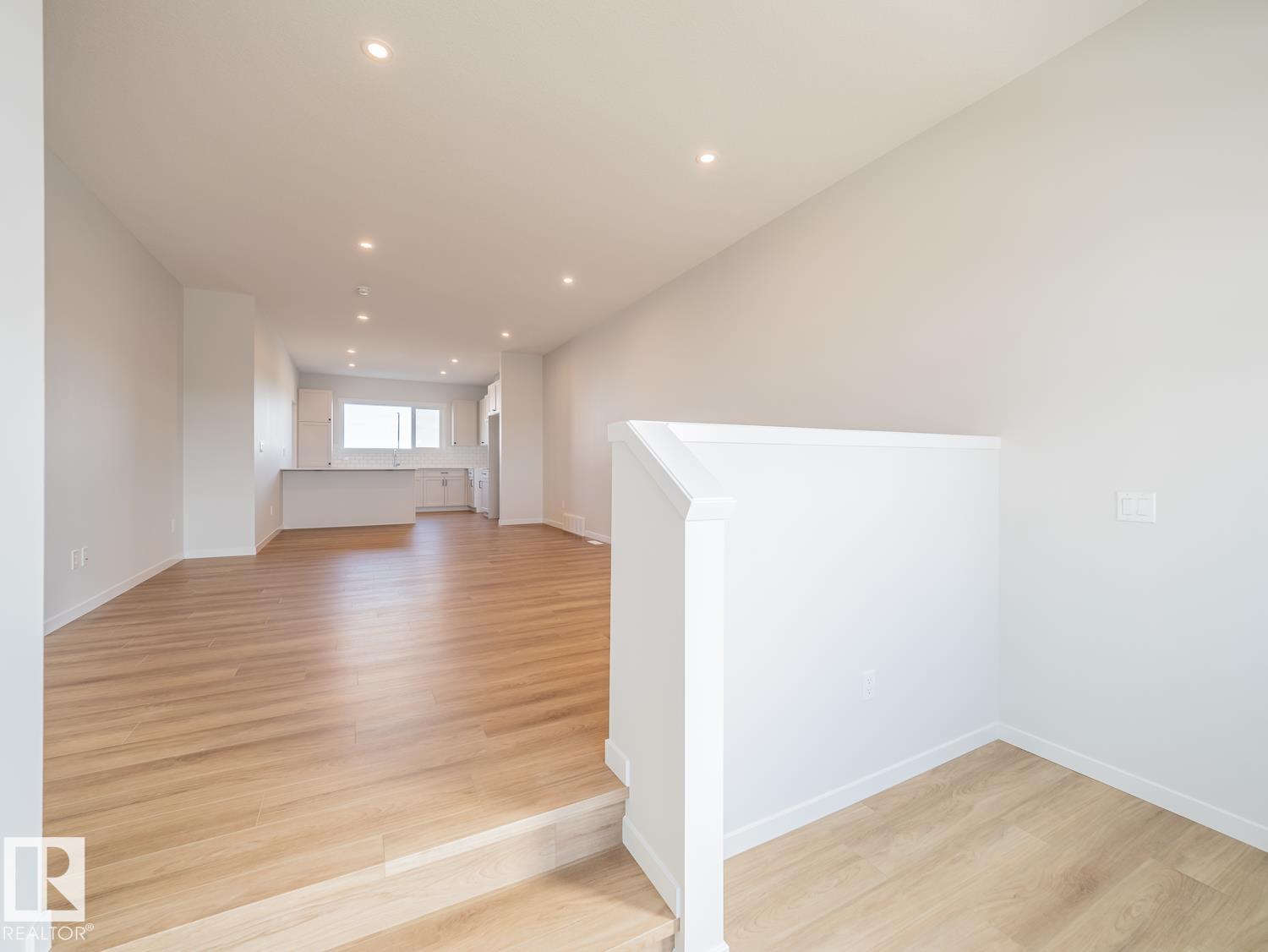 Photo 8 at 19612 30 Avenue NW, The Uplands, Edmonton