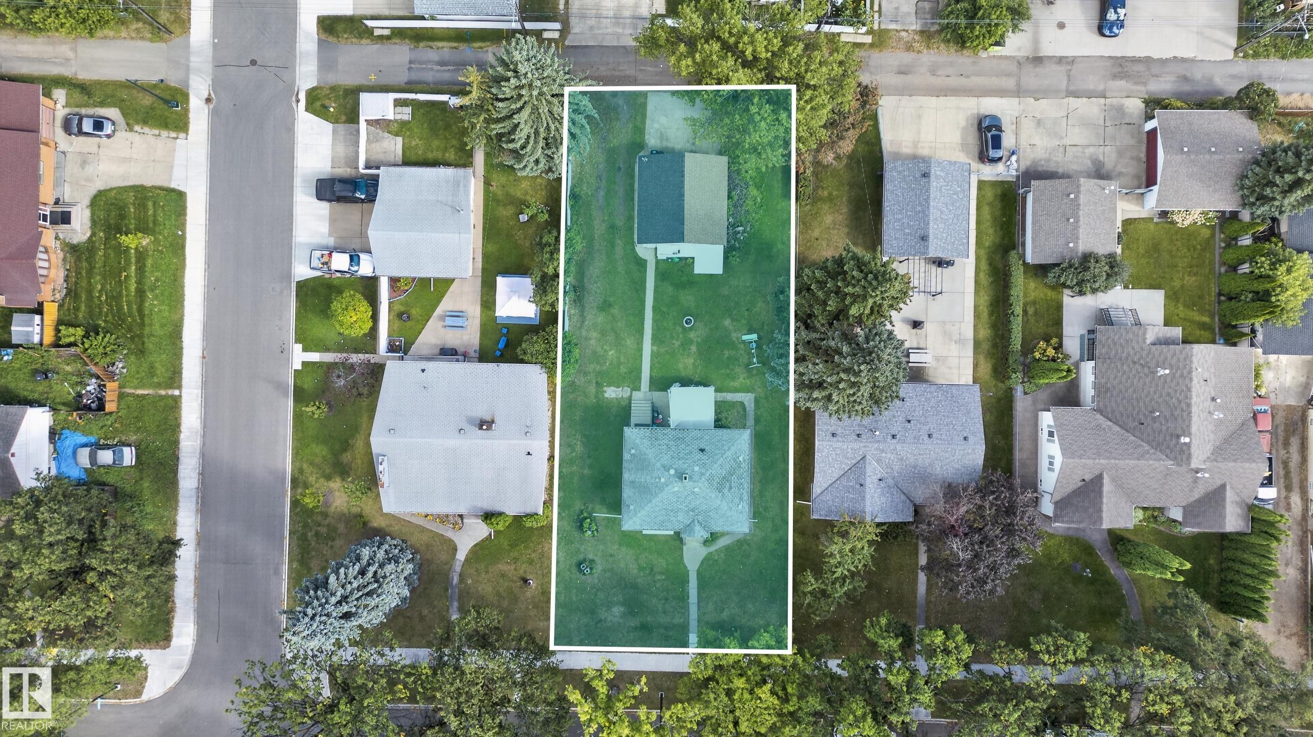 Photo 13 at 12345 79 Street NW, Elmwood Park, Edmonton
