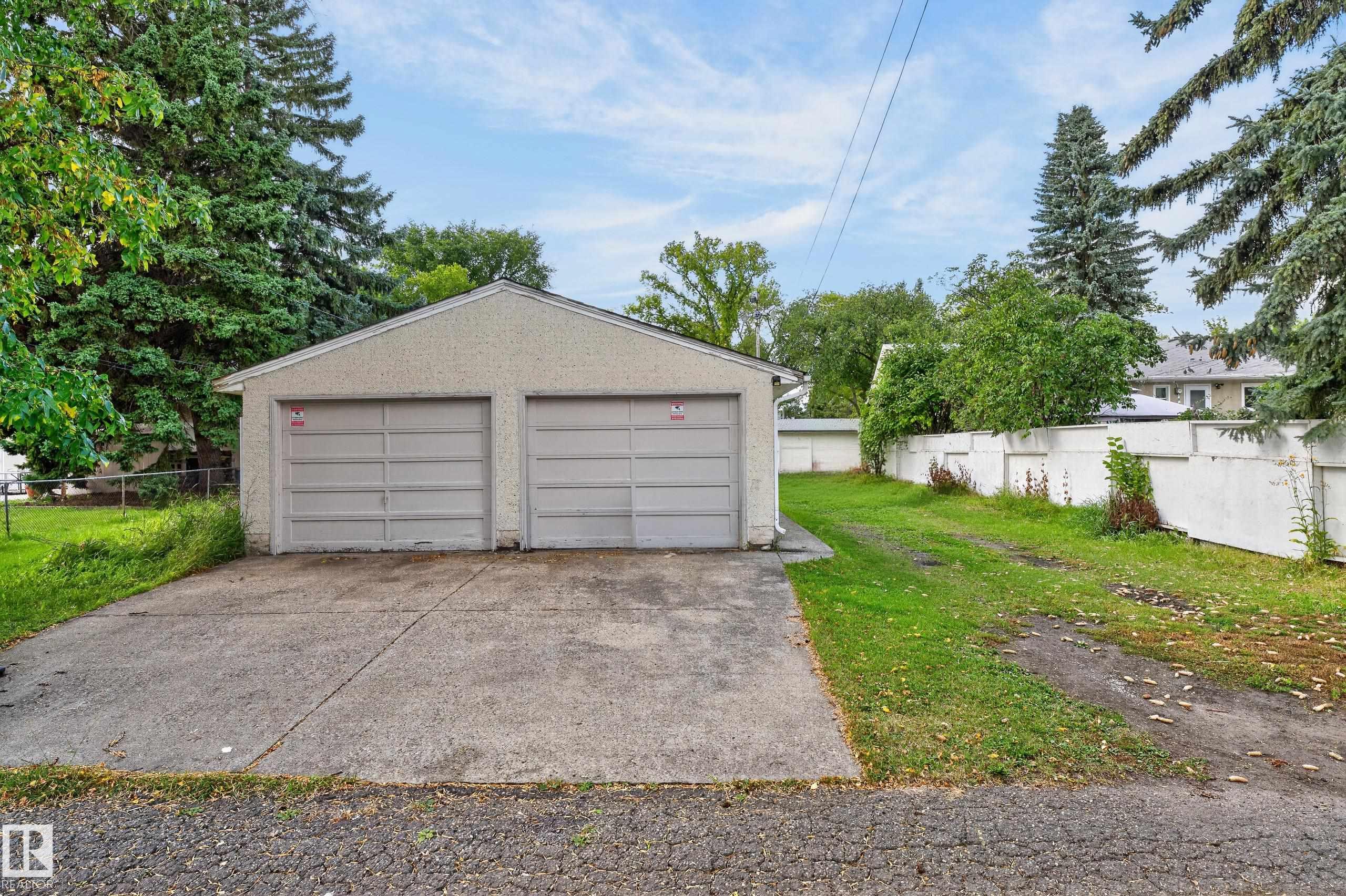 Photo 7 at 12345 79 Street NW, Elmwood Park, Edmonton