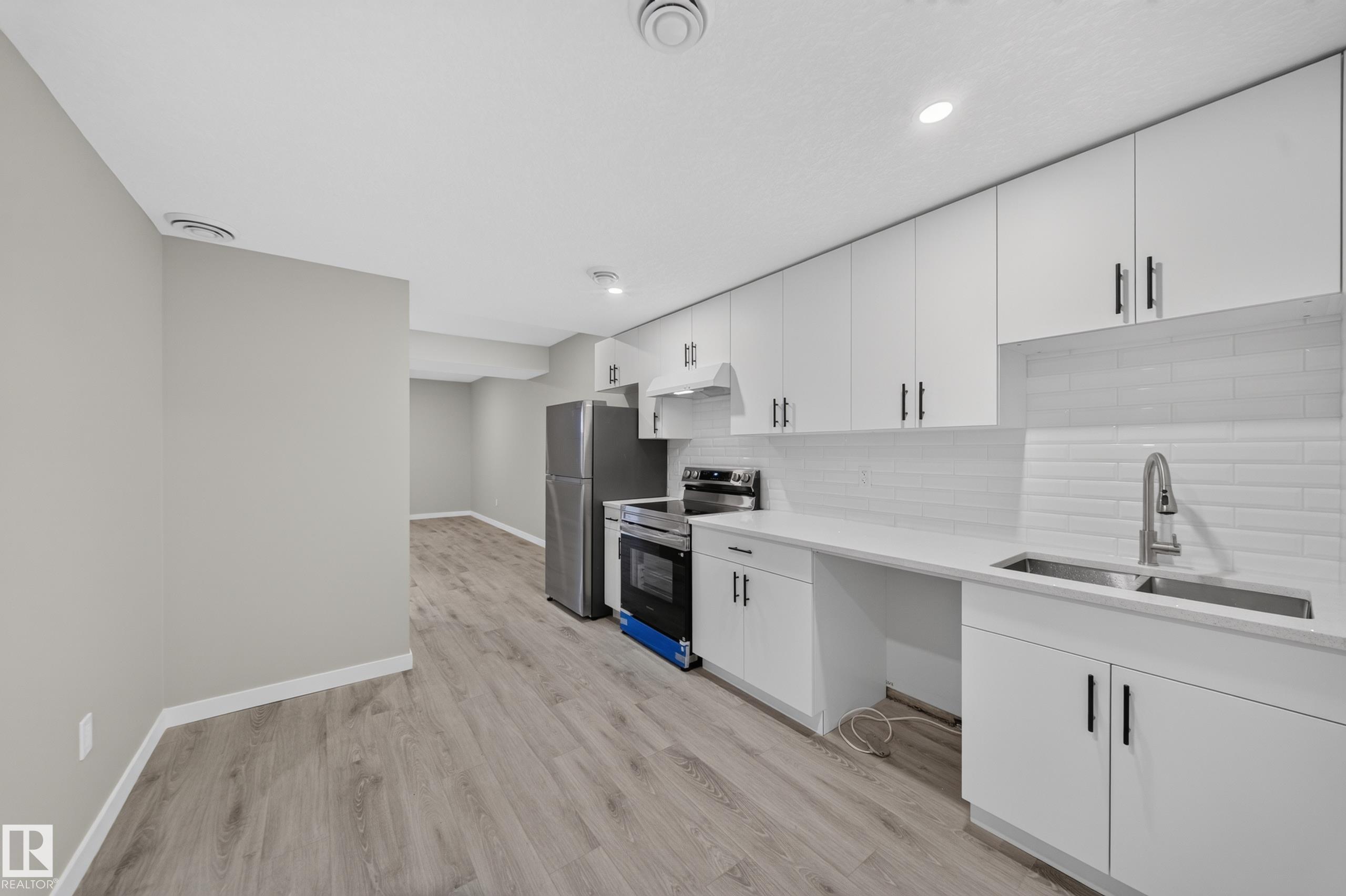 Photo 11 at 7011 177 Avenue NW, Crystallina Nera East, Edmonton