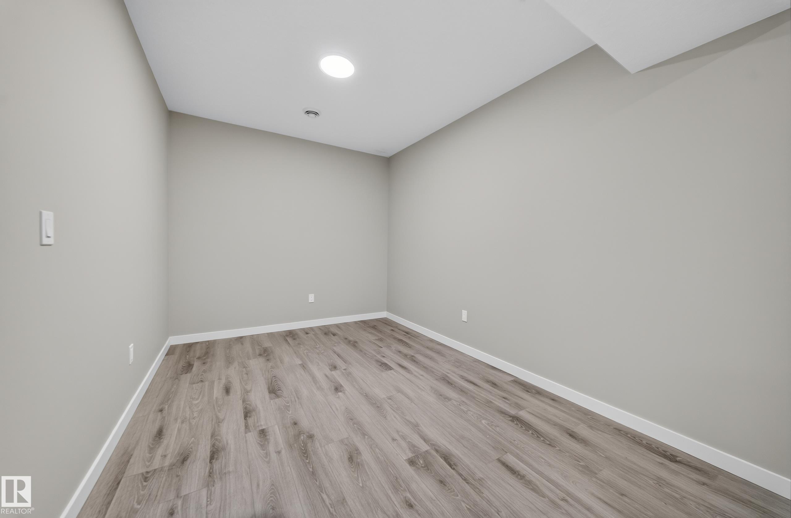 Photo 15 at 7011 177 Avenue NW, Crystallina Nera East, Edmonton