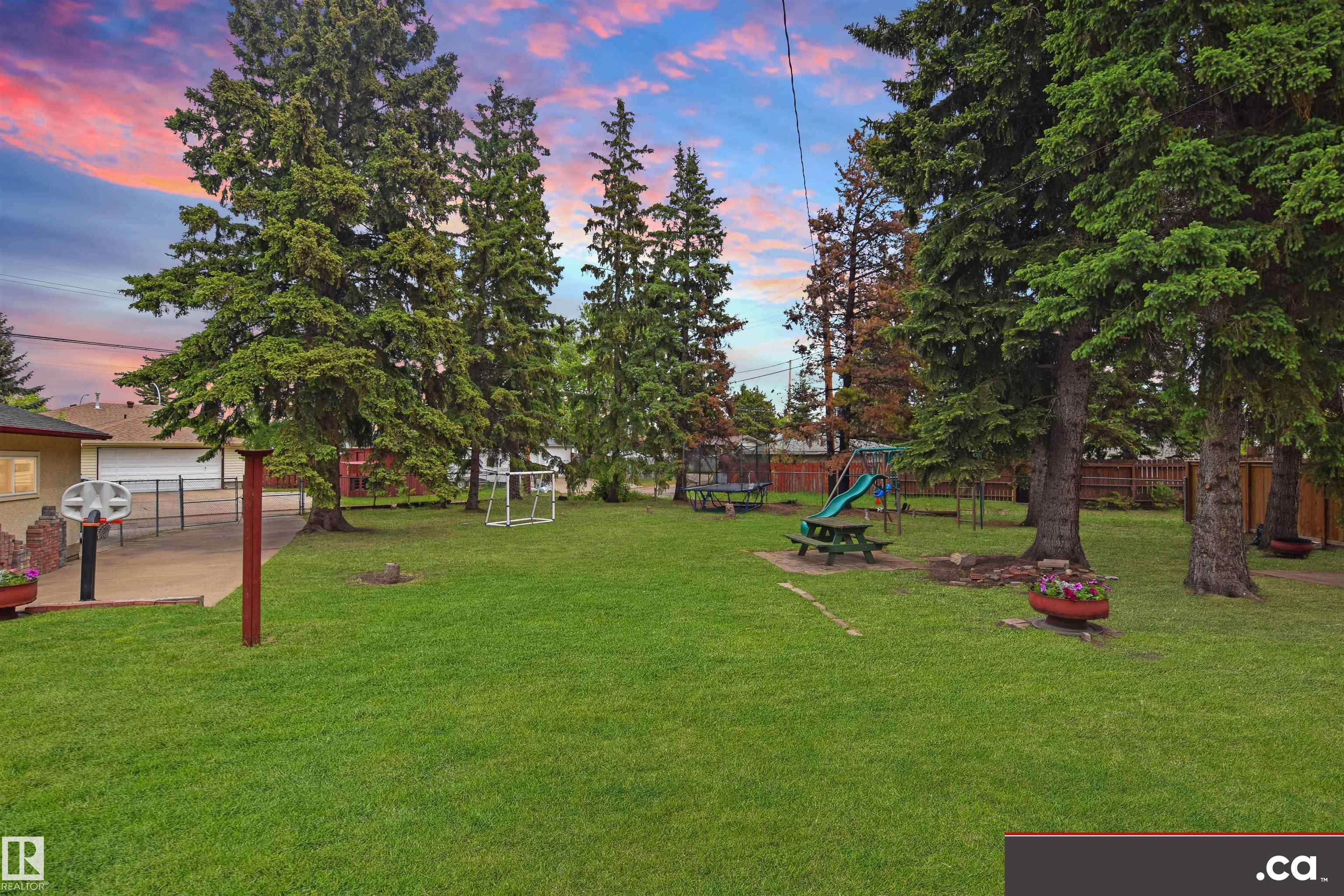 Photo 29 at 9657 68a Street NW, Ottewell, Edmonton