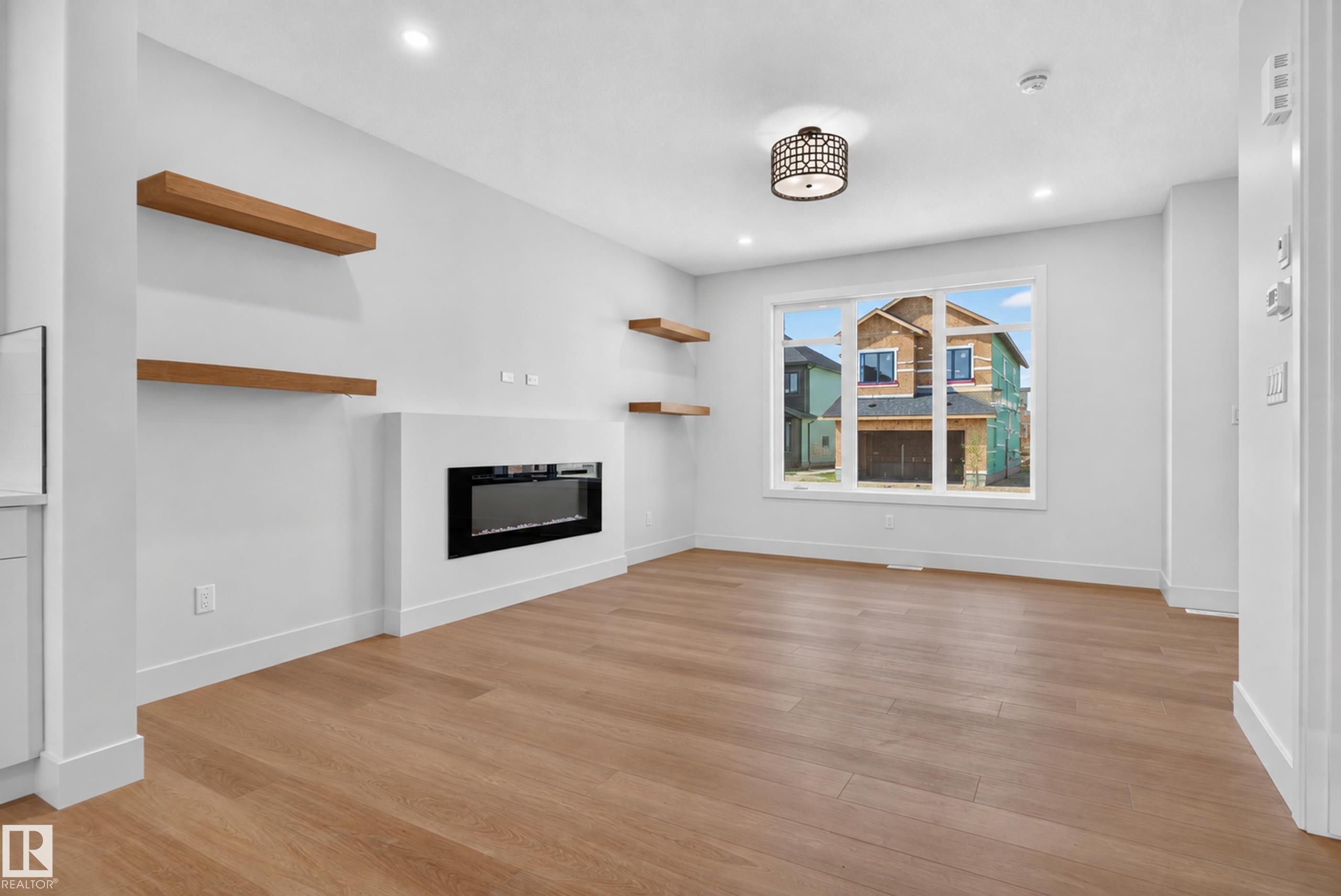 Photo 7 at 18707 130 Street NW, Goodridge Corners, Edmonton