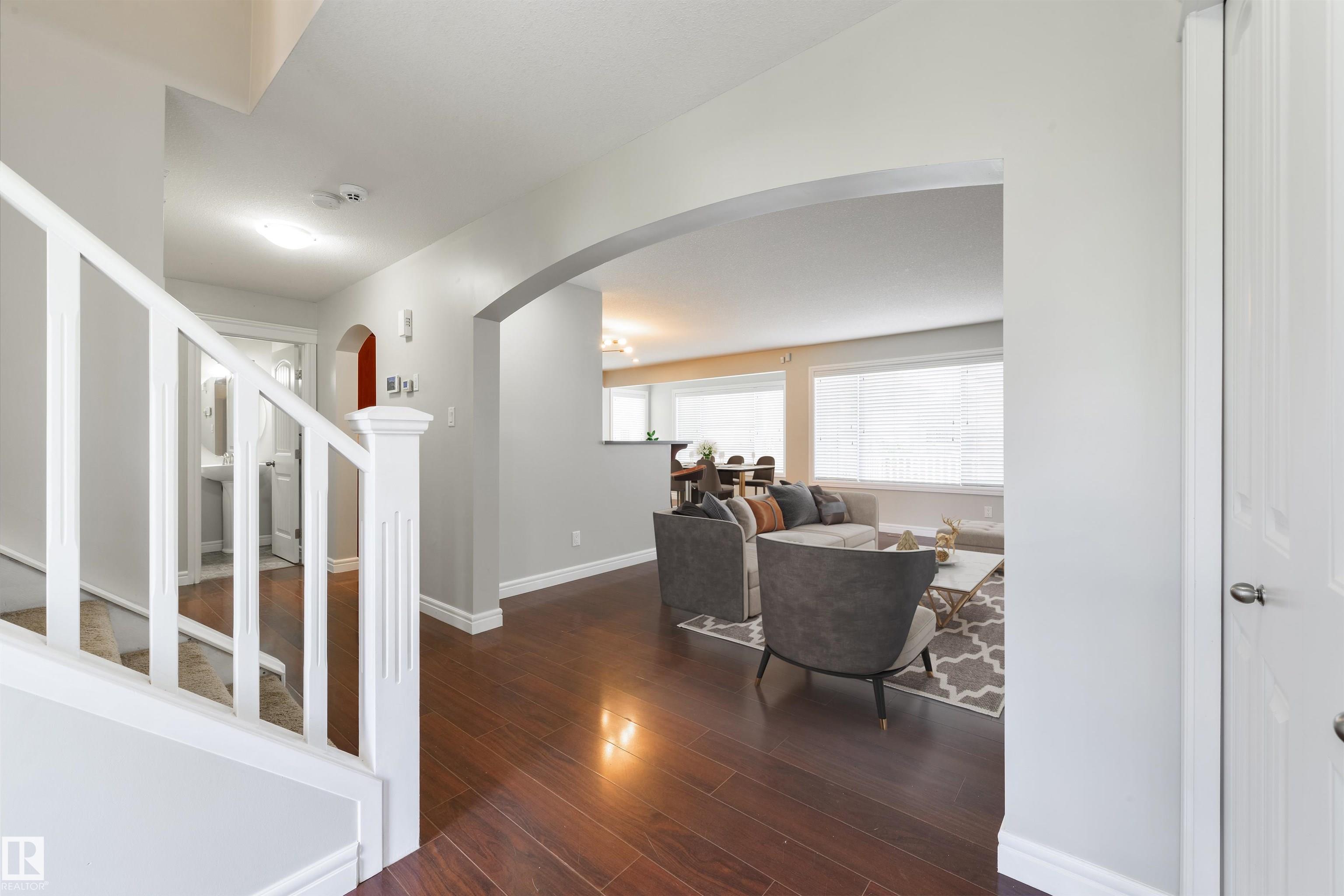 Photo 2 at 28 Havenwood Court, Heatherglen, Spruce Grove