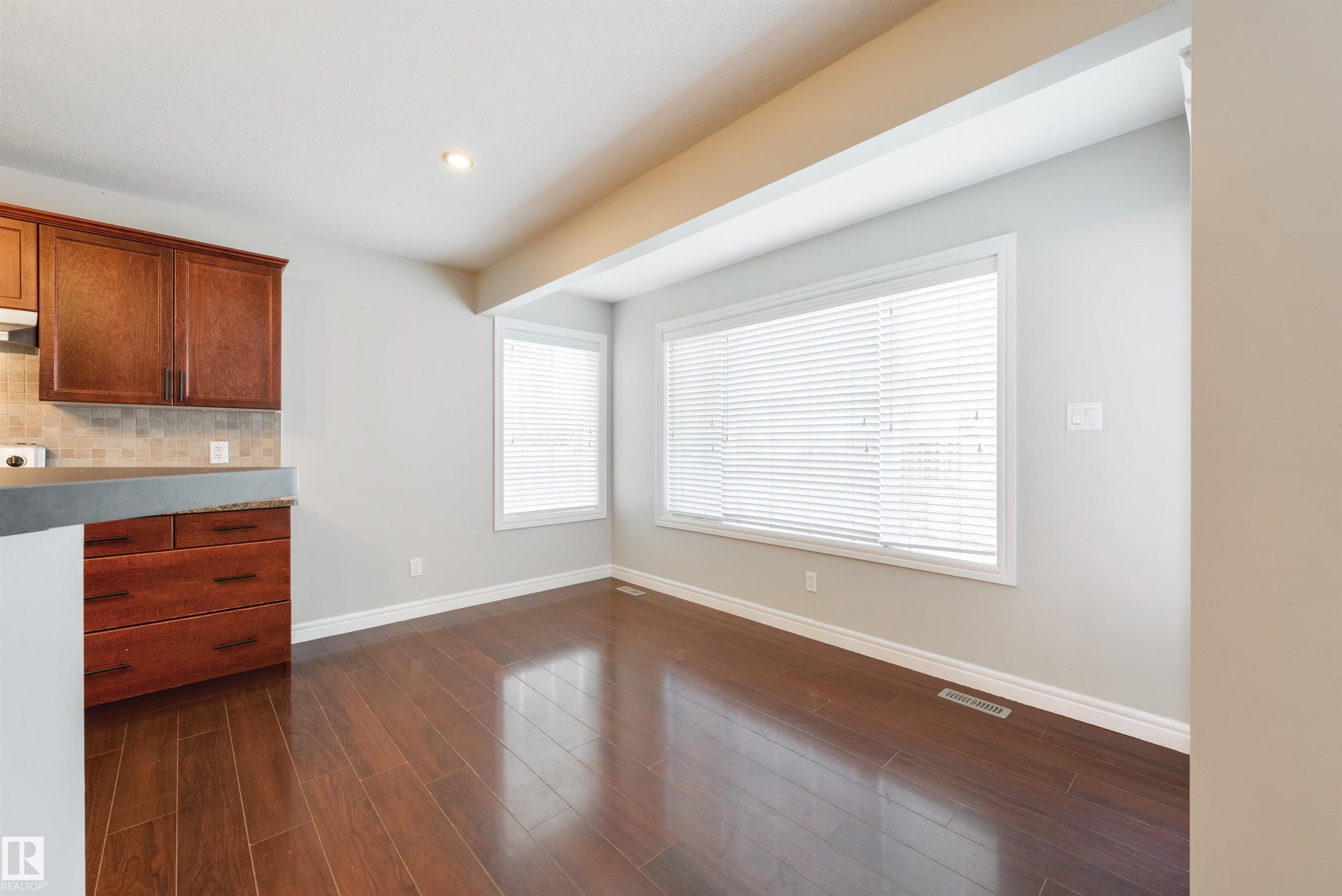 Photo 11 at 28 Havenwood Court, Heatherglen, Spruce Grove