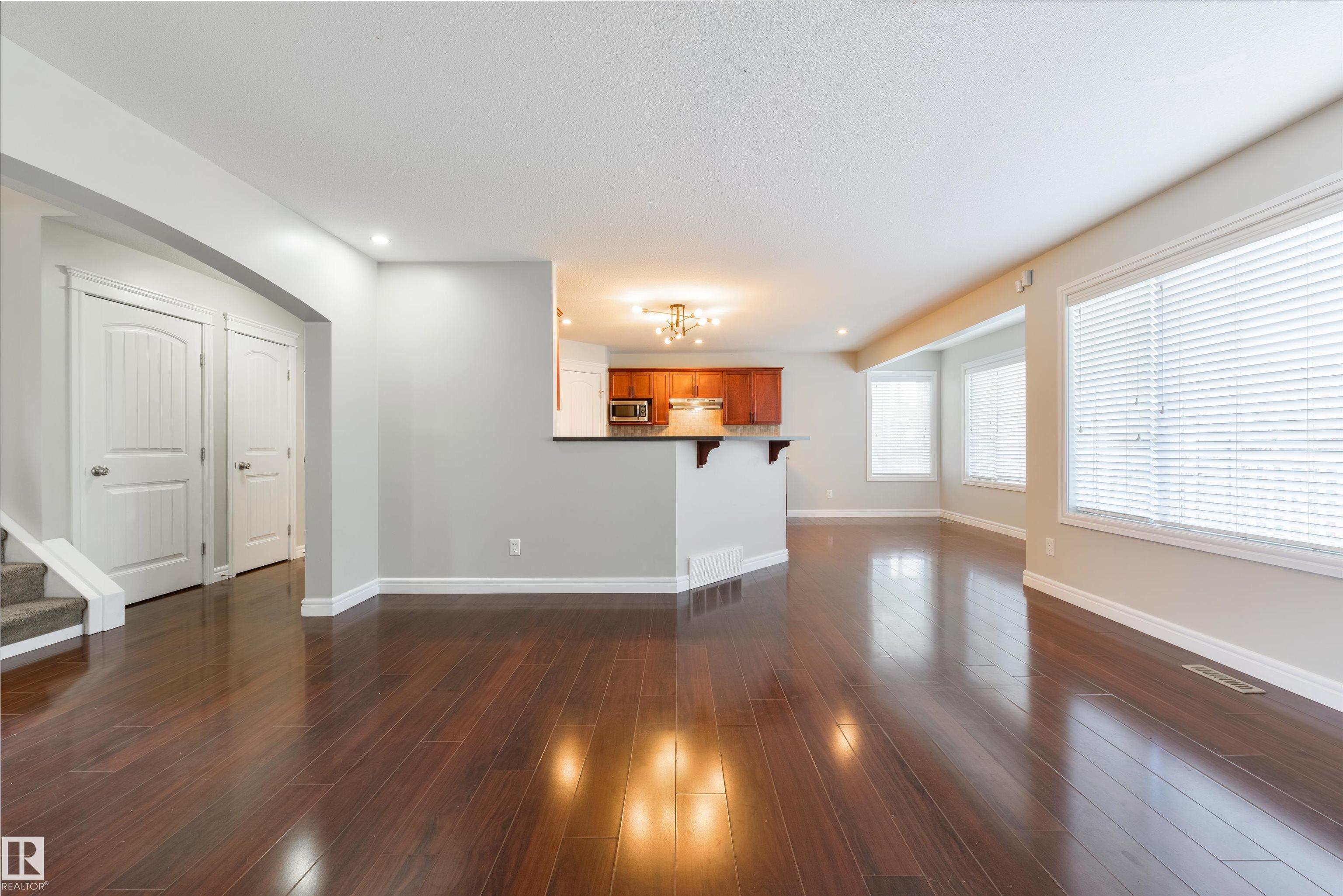 Photo 9 at 28 Havenwood Court, Heatherglen, Spruce Grove