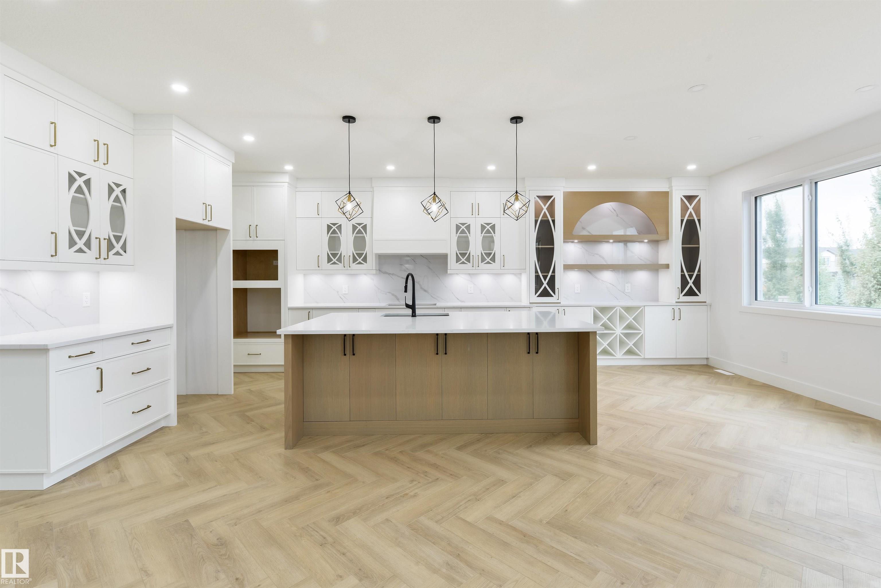 Photo 5 at 34 Avonlea Way, Aspen Glen, Spruce Grove