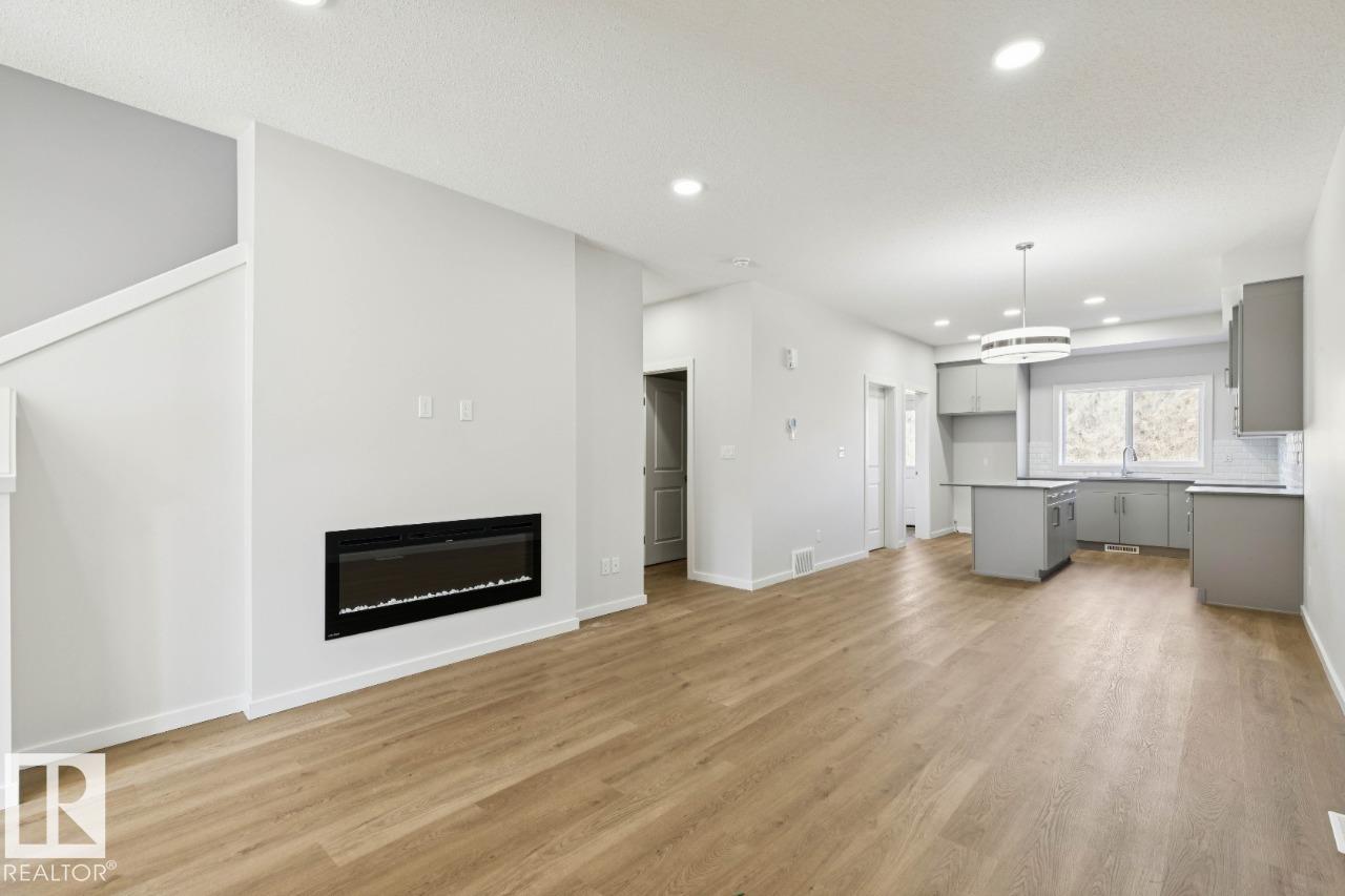 Photo 6 at 319 Edgemont Drive NW, Edgemont, Edmonton