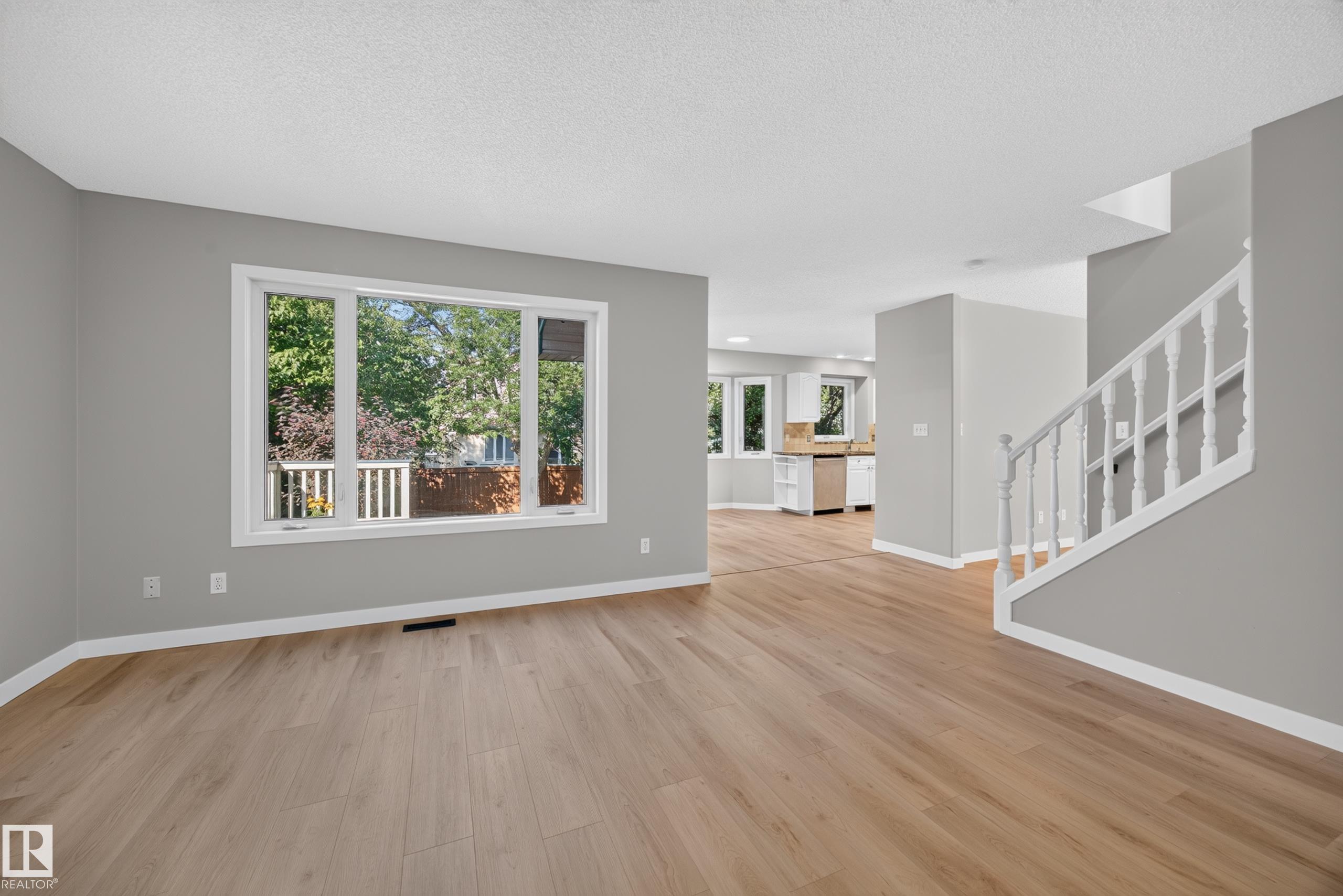 Photo 12 at 3640 31 Street NW, Wild Rose, Edmonton