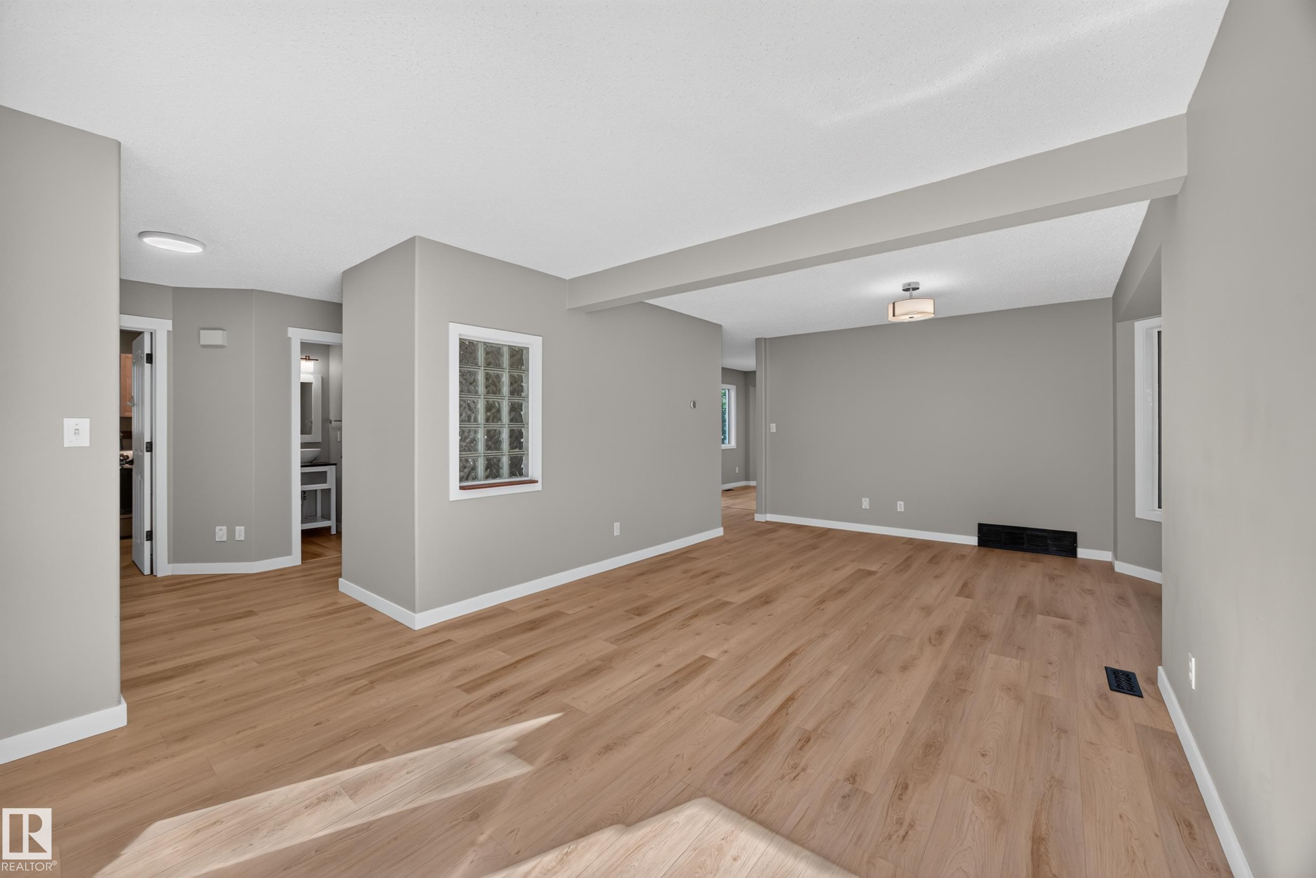 Photo 15 at 3640 31 Street NW, Wild Rose, Edmonton