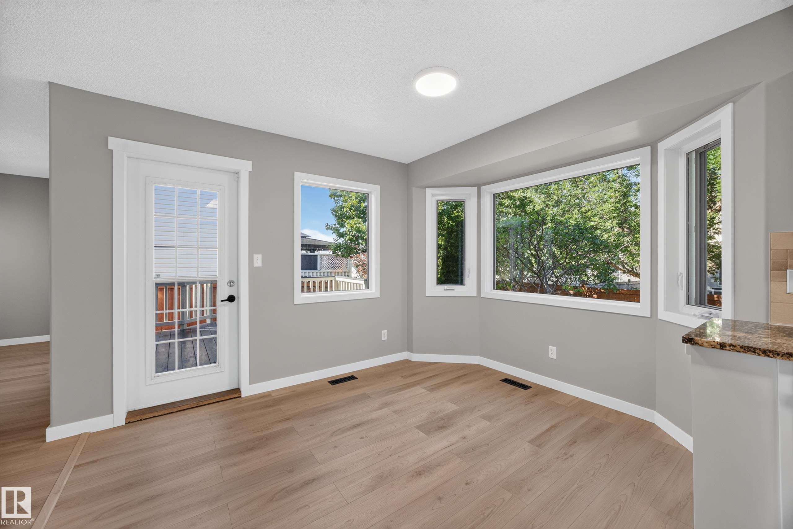 Photo 8 at 3640 31 Street NW, Wild Rose, Edmonton