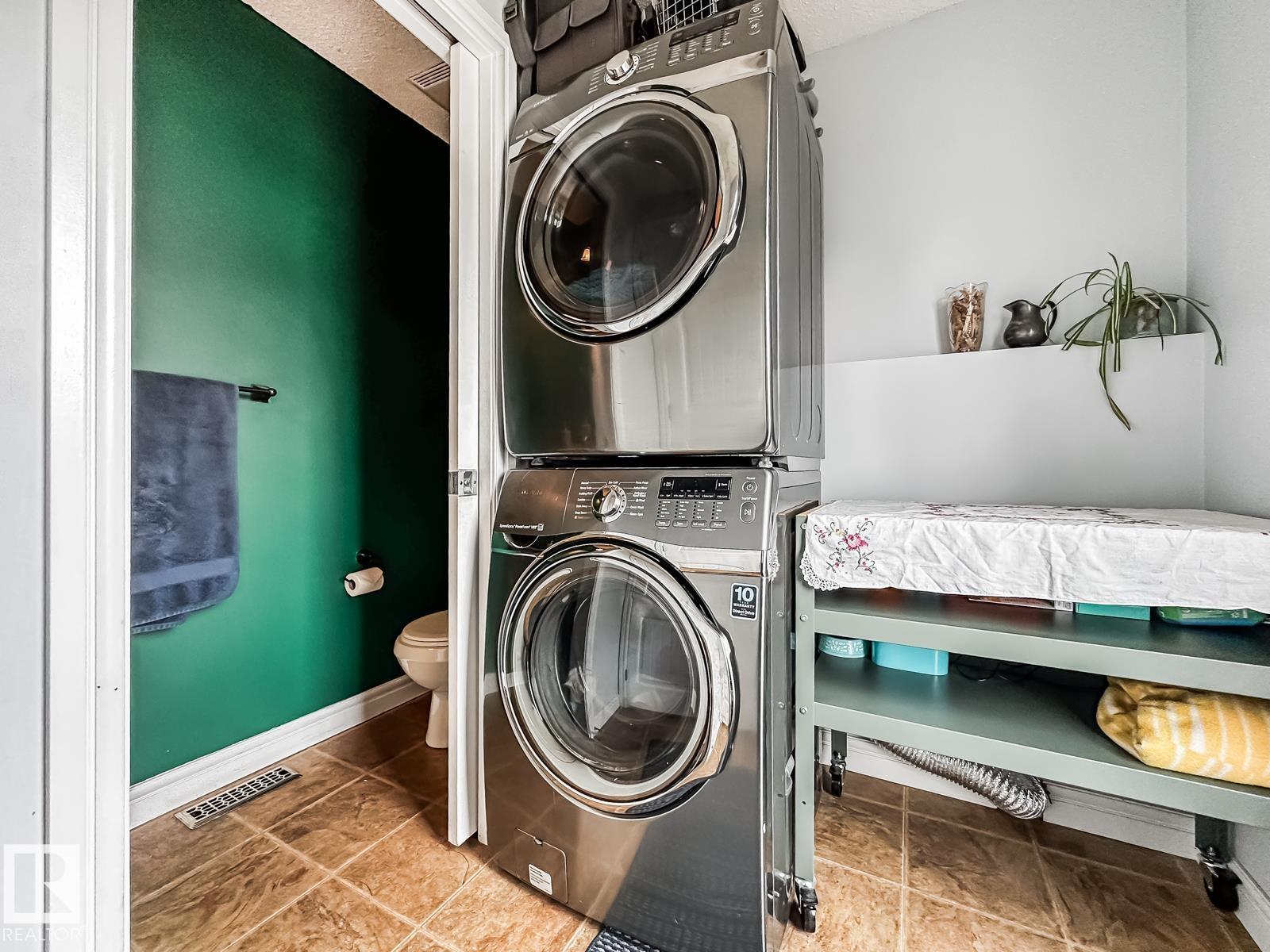 Photo 18 at 12060 19 Avenue SW, Rutherford, Edmonton