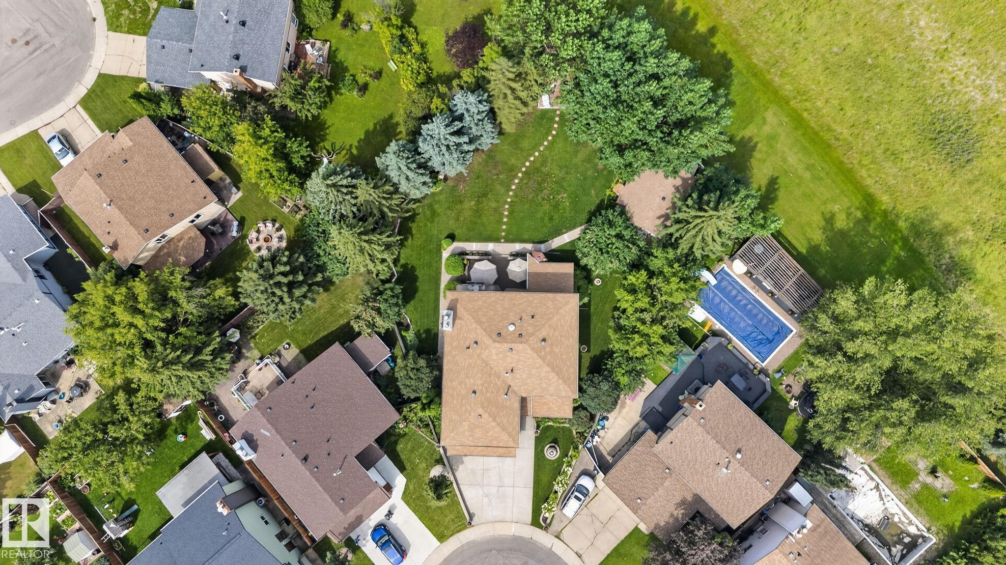 Photo 2 at 18132 78 Avenue NW, Lymburn, Edmonton