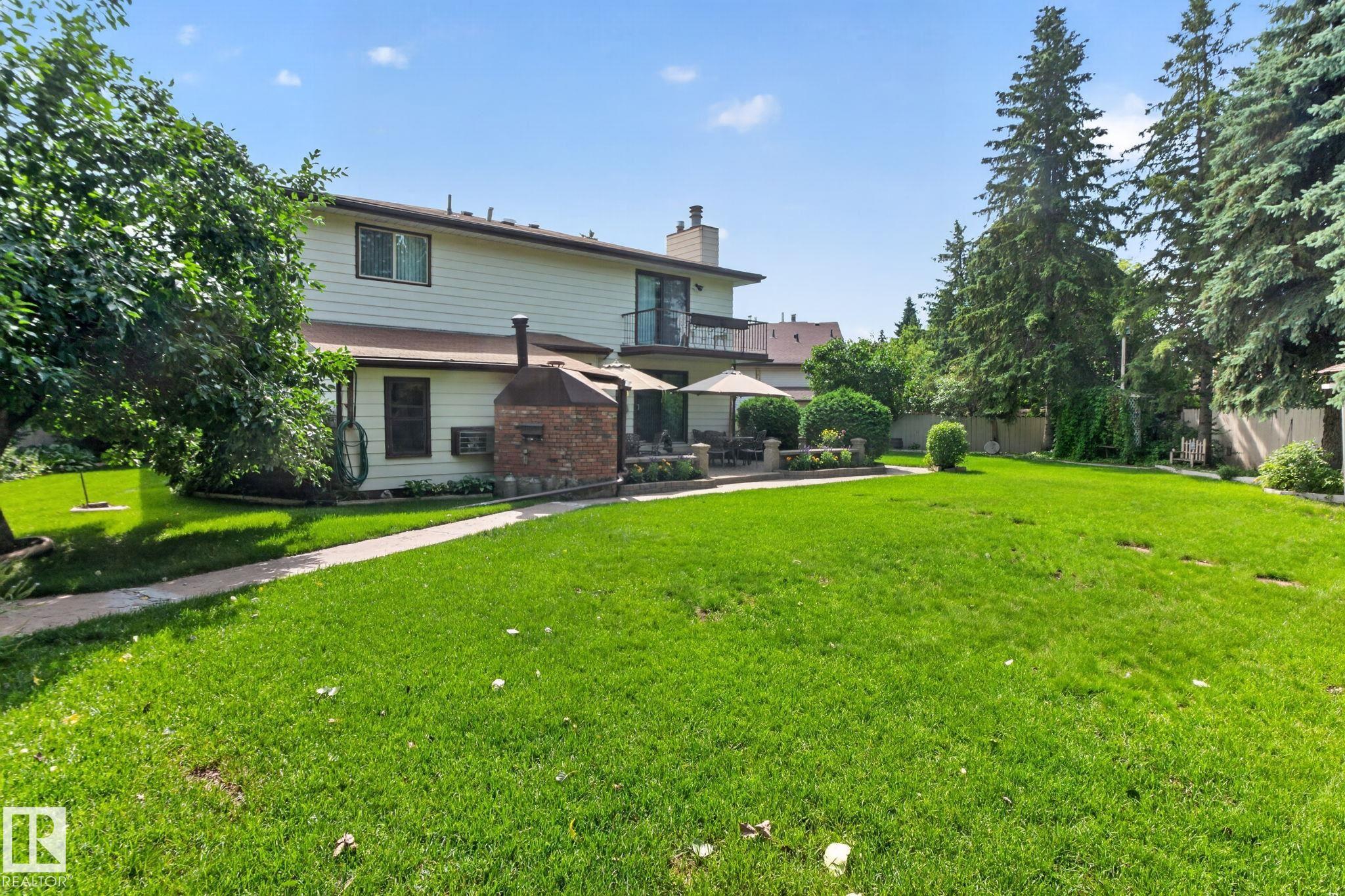 Photo 5 at 18132 78 Avenue NW, Lymburn, Edmonton