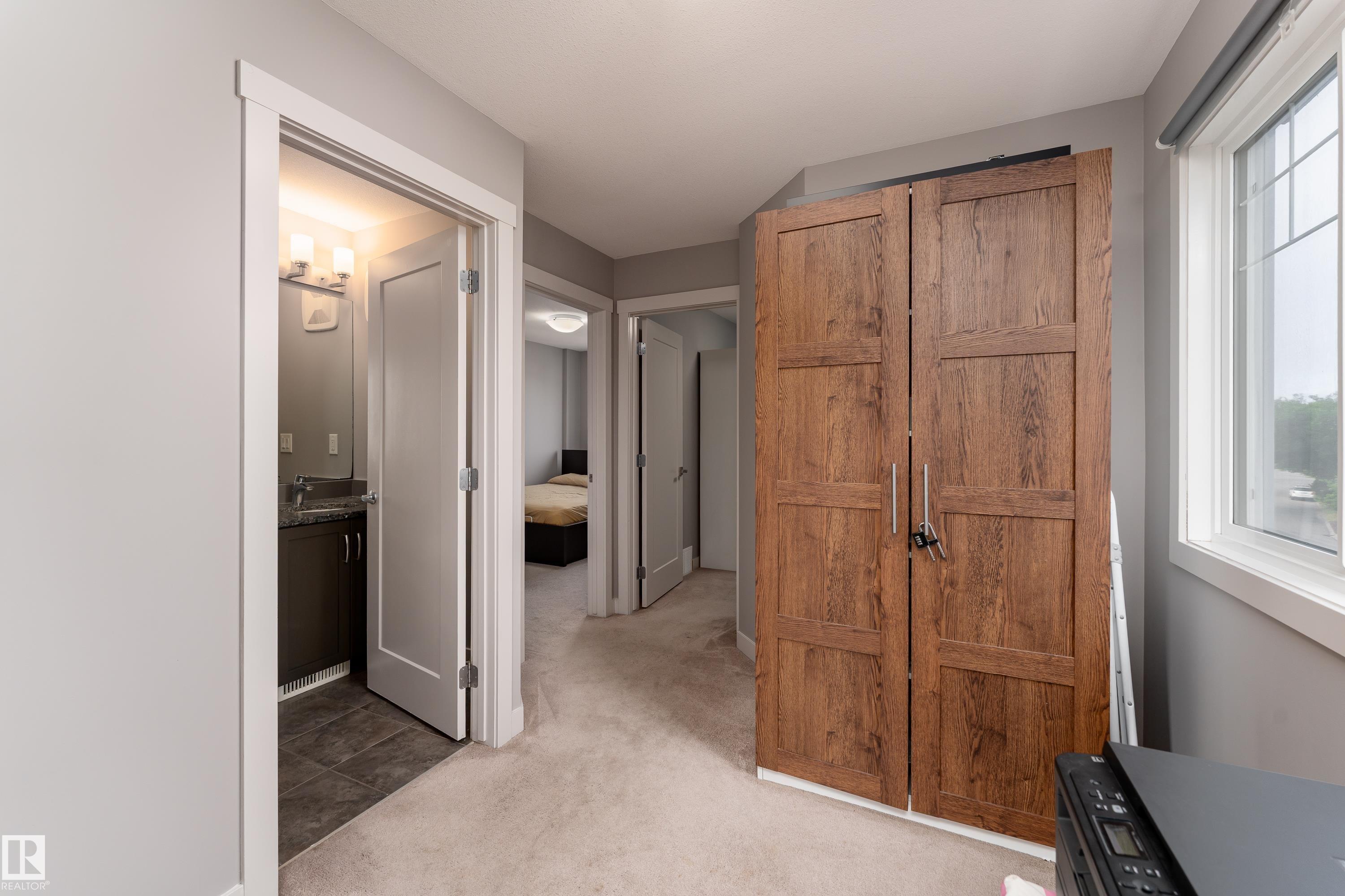 Photo 11 at 1 - 4205 30 Street NW, Larkspur, Edmonton