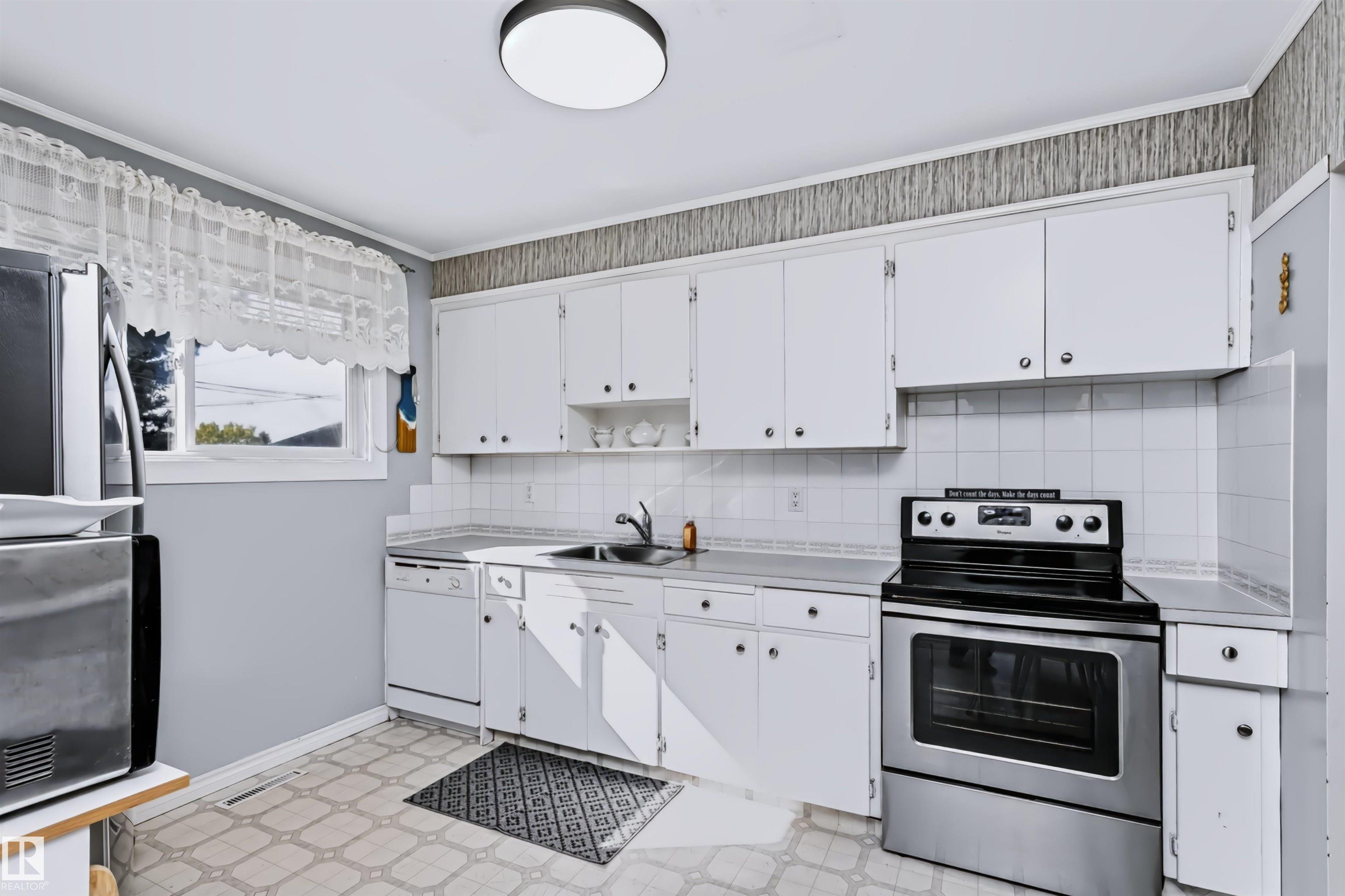 Photo 19 at 13503 135 Avenue NW, Wellington, Edmonton