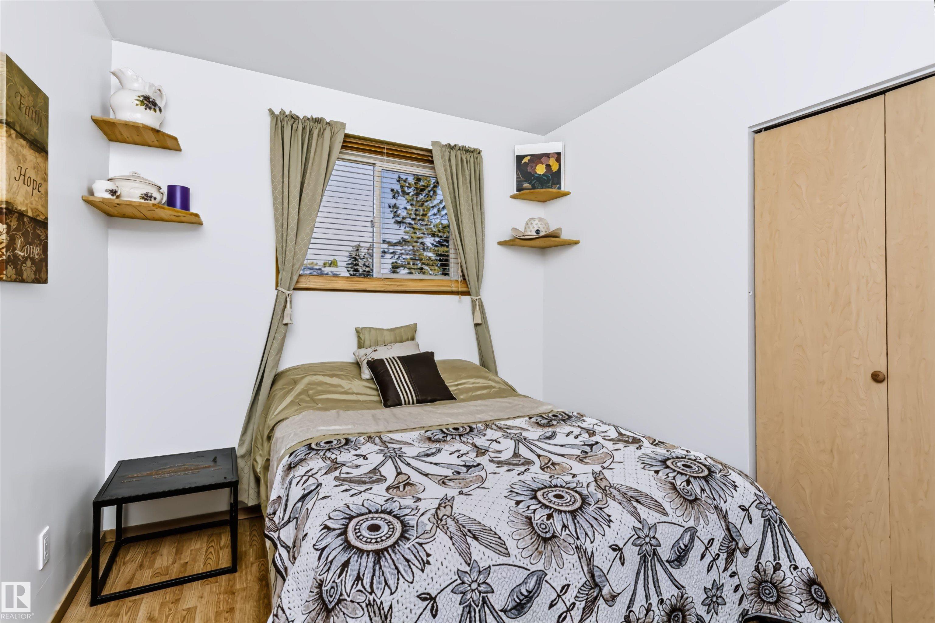 Photo 29 at 13503 135 Avenue NW, Wellington, Edmonton