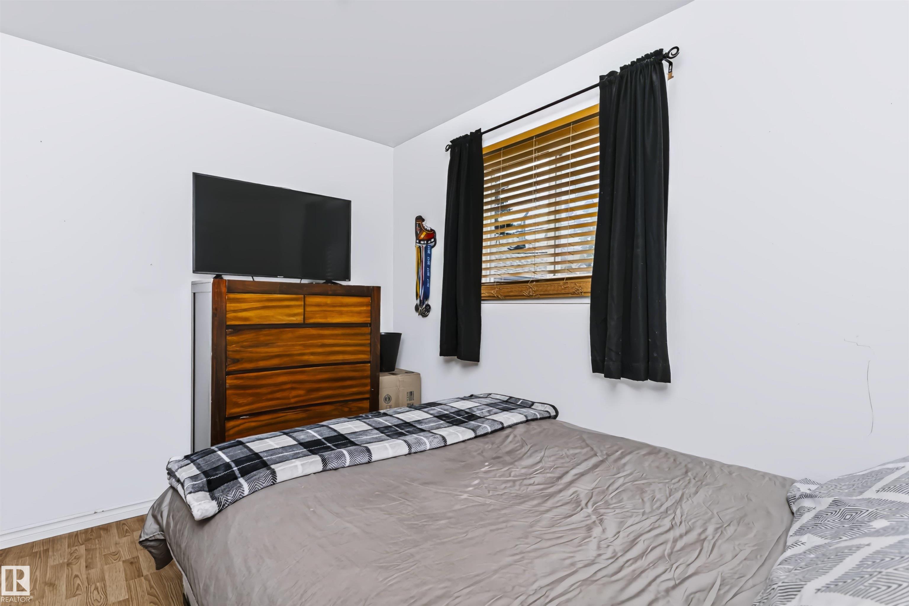 Photo 31 at 13503 135 Avenue NW, Wellington, Edmonton