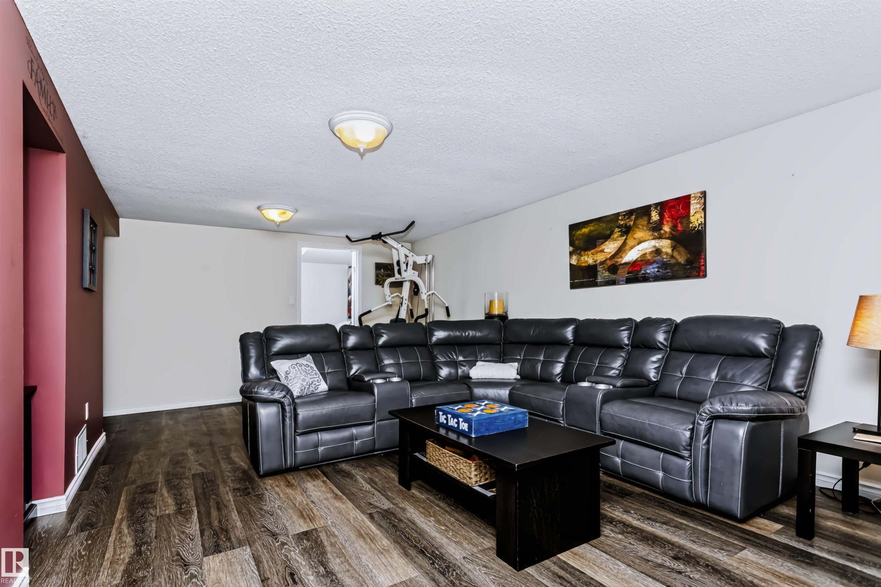 Photo 36 at 13503 135 Avenue NW, Wellington, Edmonton