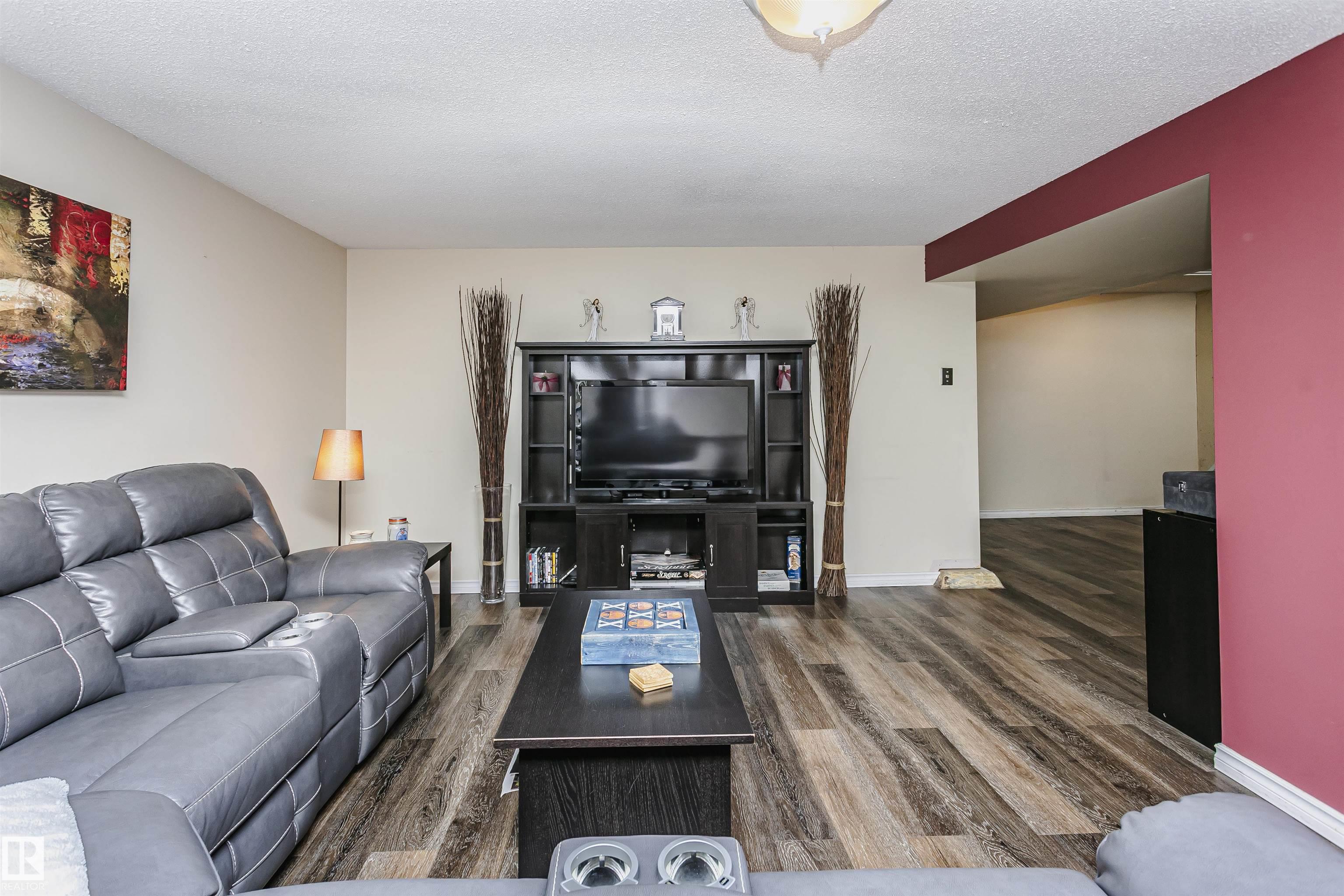 Photo 39 at 13503 135 Avenue NW, Wellington, Edmonton
